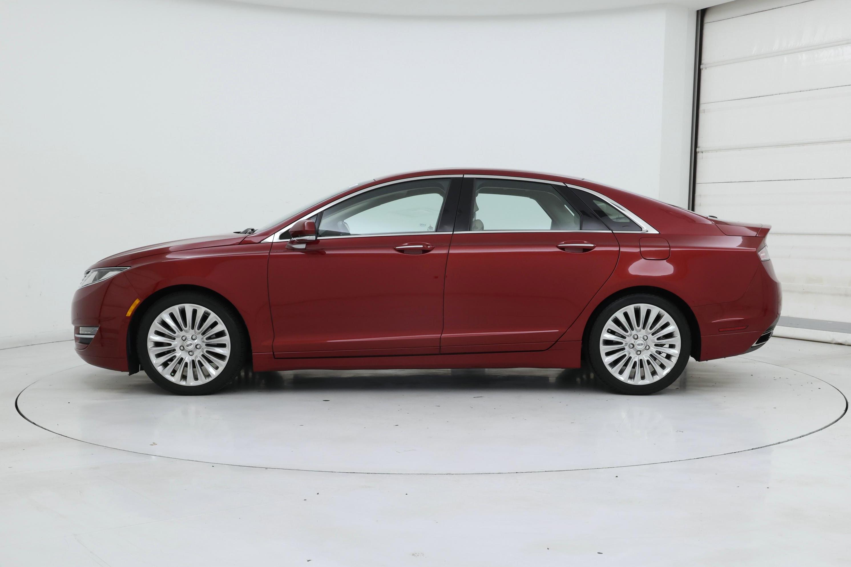 Thumbnail: 2016 Lincoln MKZ - 3