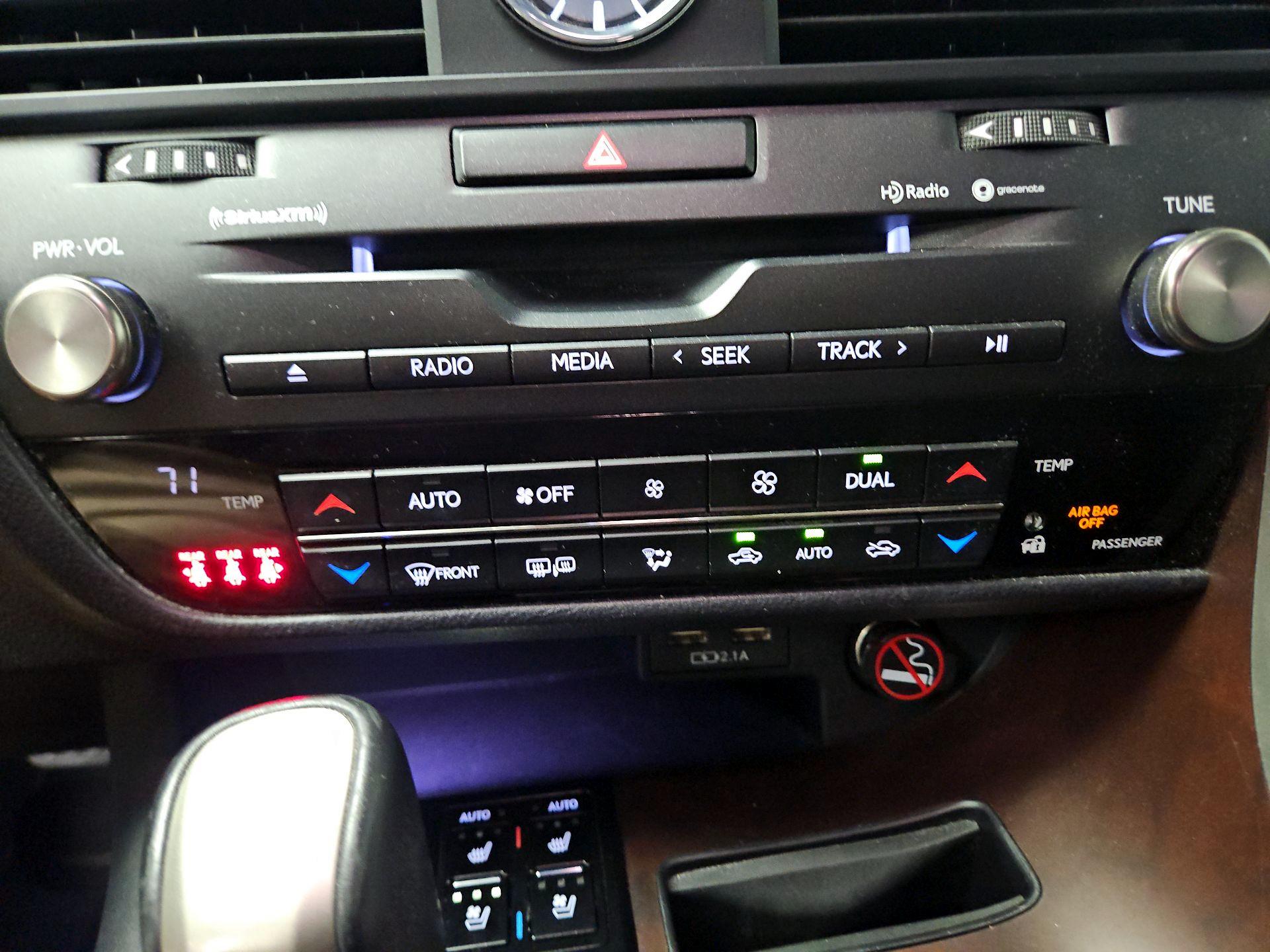 Thumbnail: 2021 Lexus RX - 17
