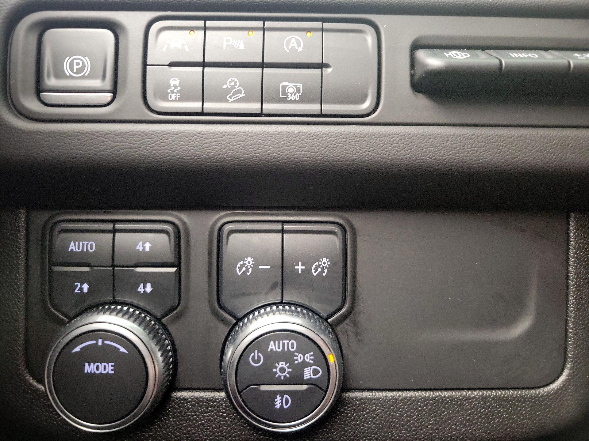 Thumbnail: 2024 GMC Yukon - 13