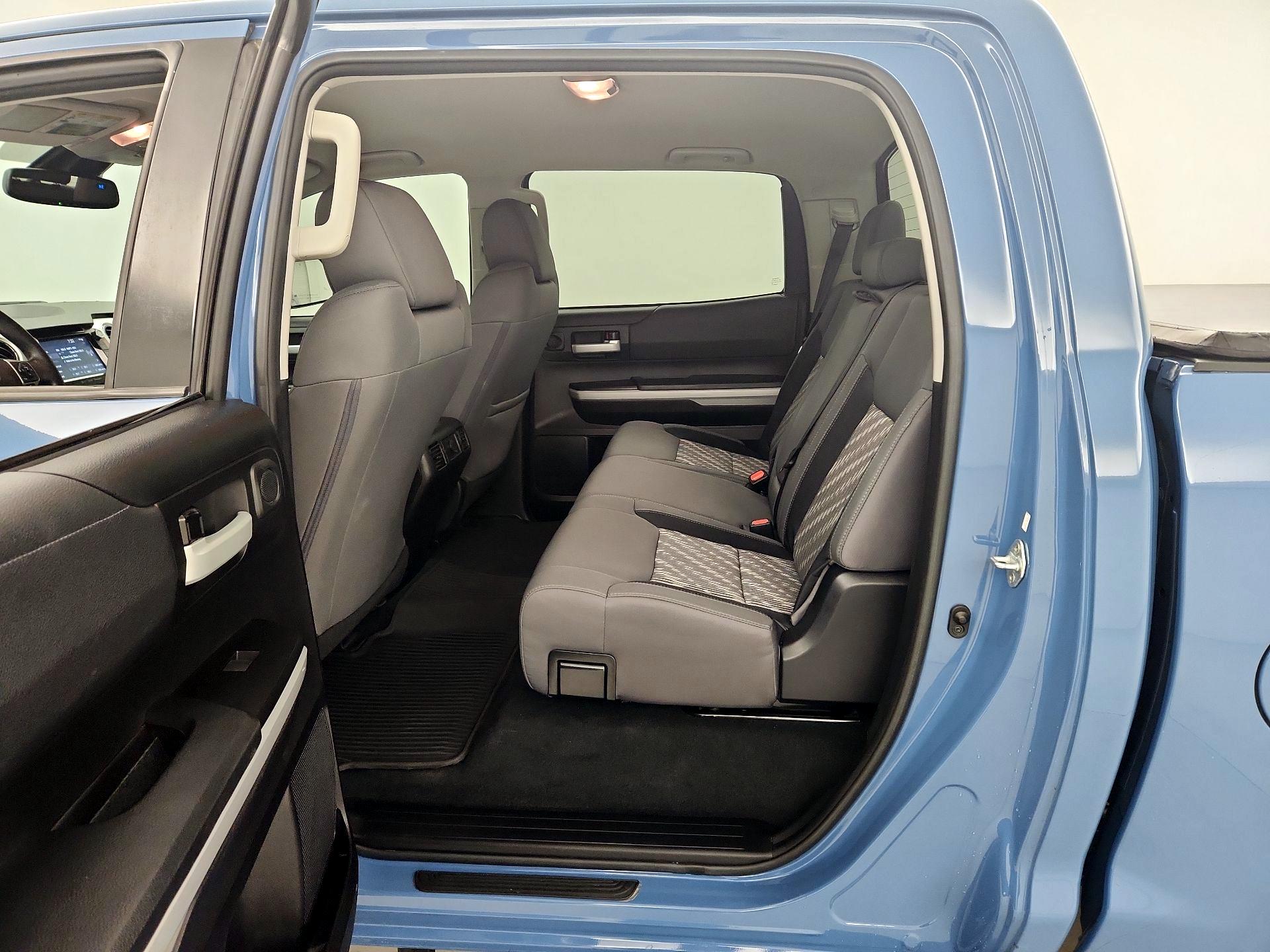 Thumbnail: 2021 Toyota Tundra - 19