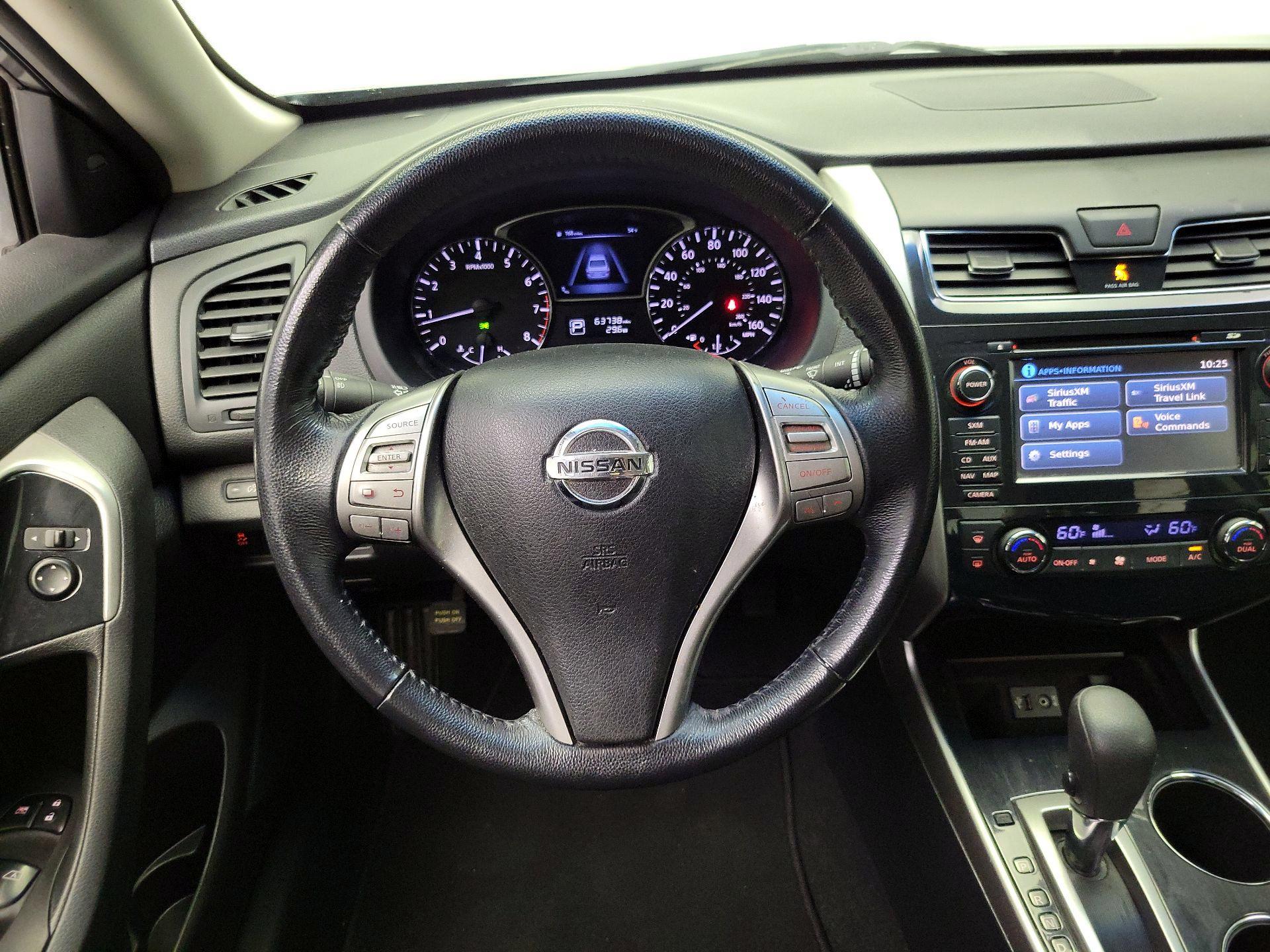 Thumbnail: 2014 Nissan Altima - 10