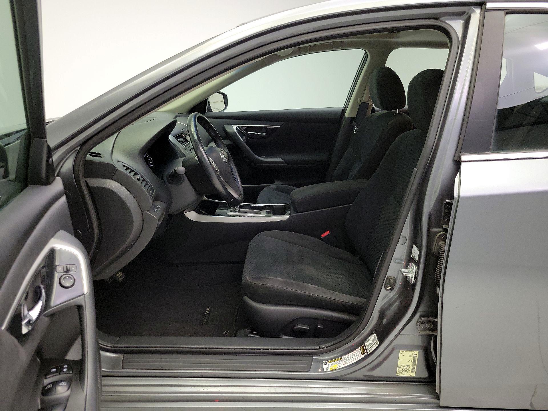 Thumbnail: 2014 Nissan Altima - 11