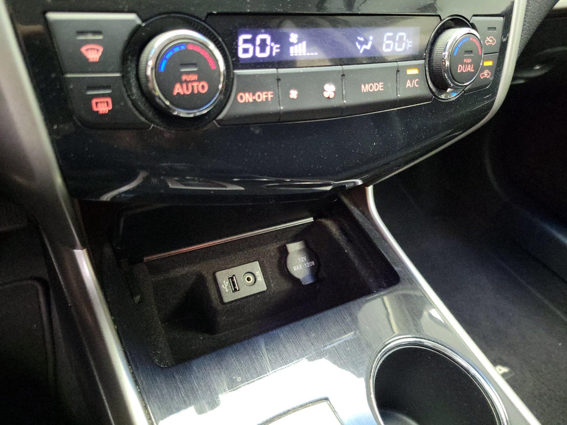 Thumbnail: 2014 Nissan Altima - 16