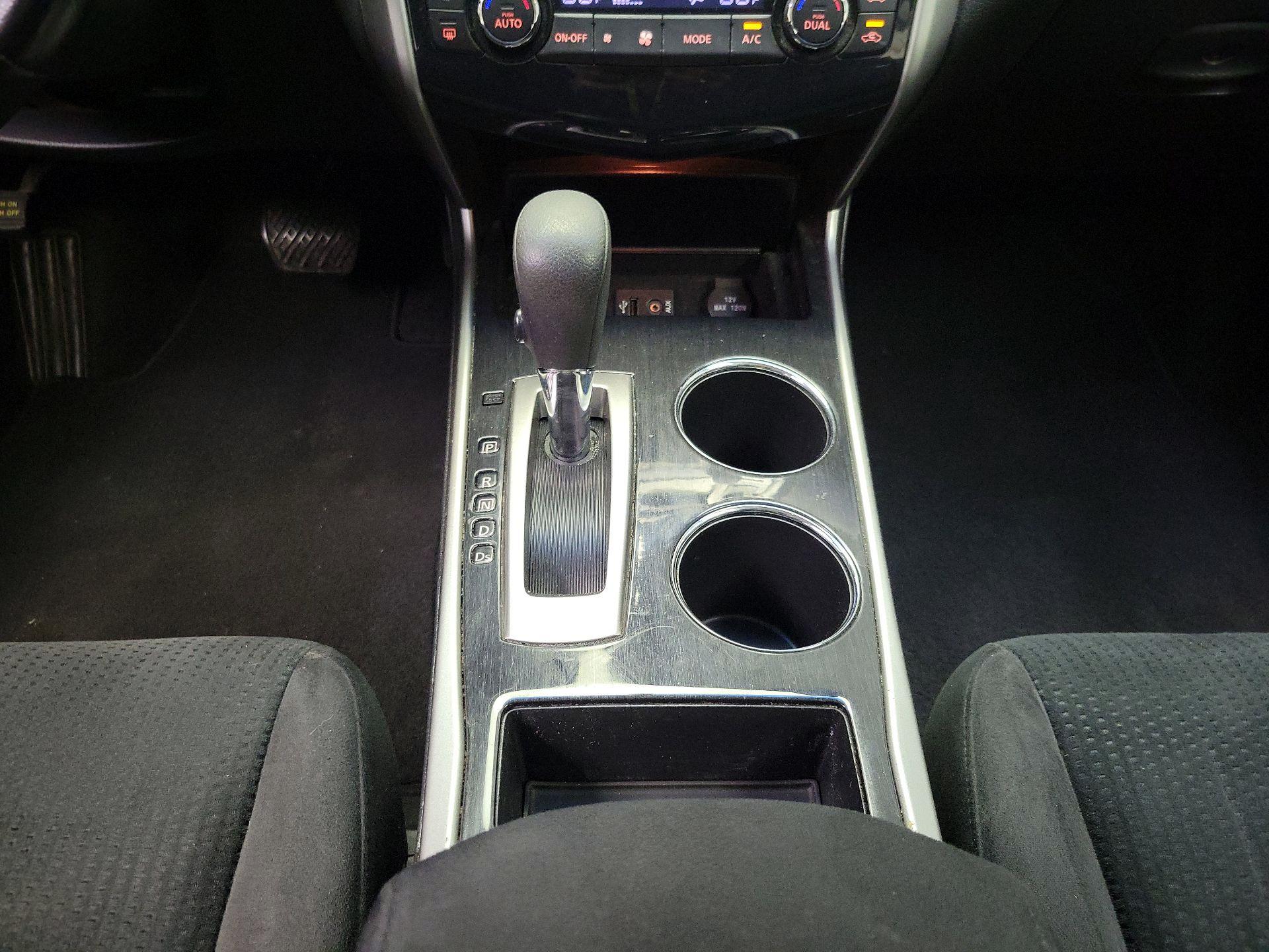 Thumbnail: 2014 Nissan Altima - 17