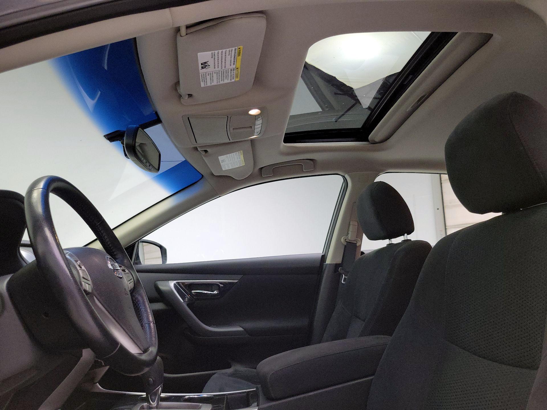 Thumbnail: 2014 Nissan Altima - 19
