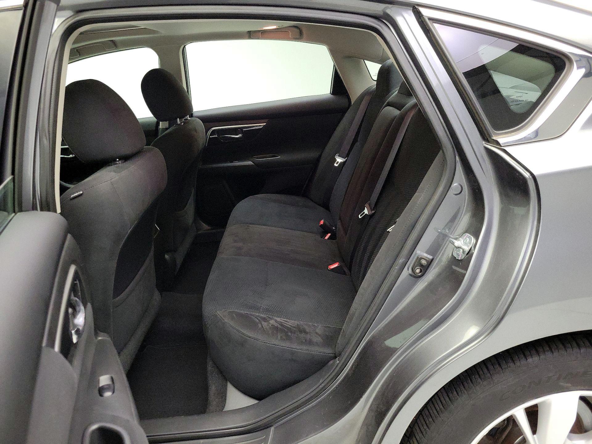 Thumbnail: 2014 Nissan Altima - 20