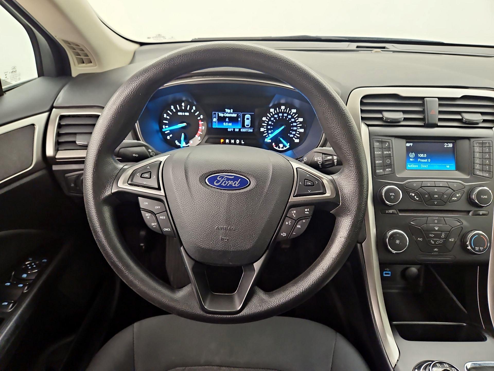 Thumbnail: 2017 Ford Fusion - 10