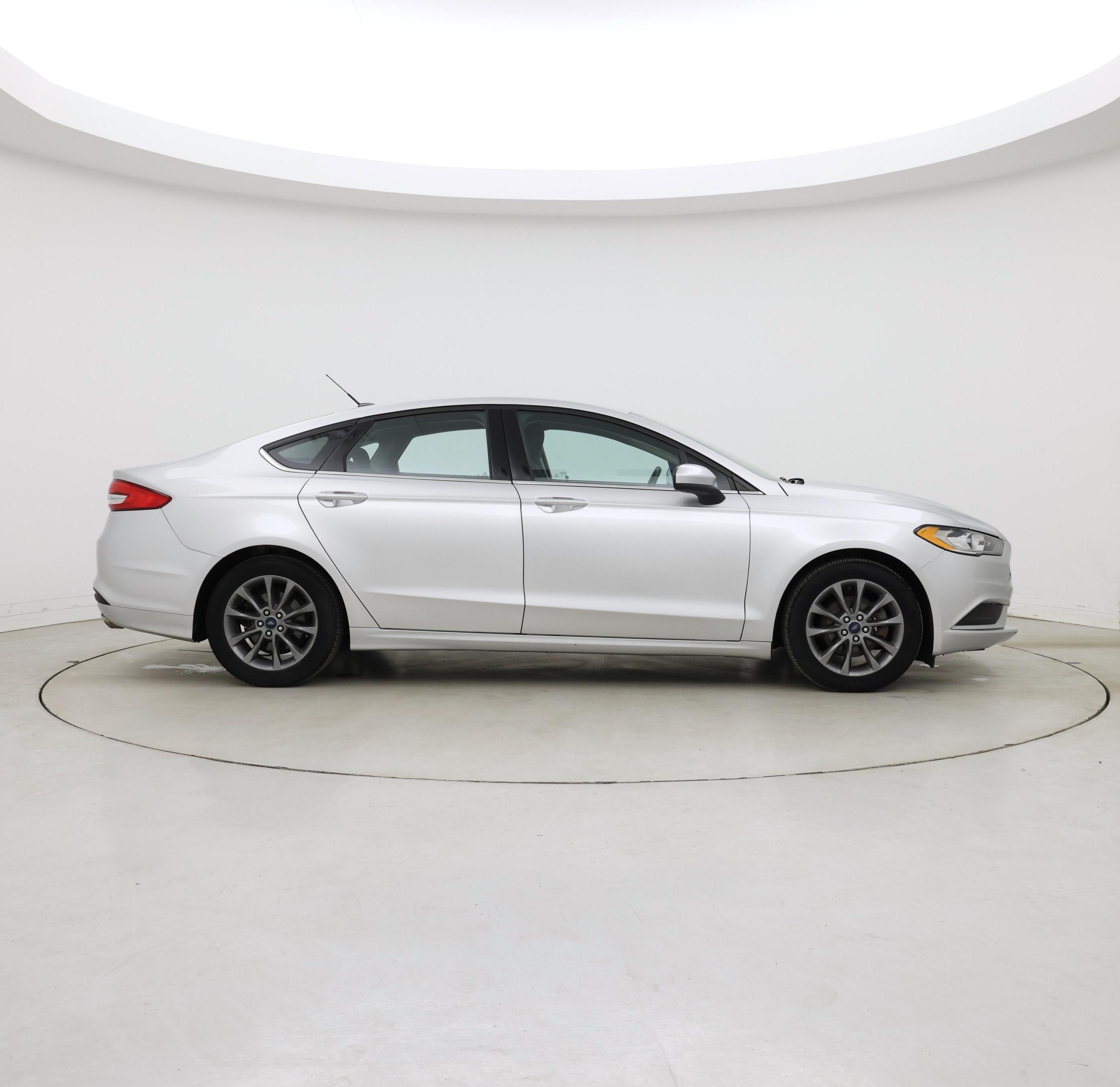 Thumbnail: 2017 Ford Fusion - 7