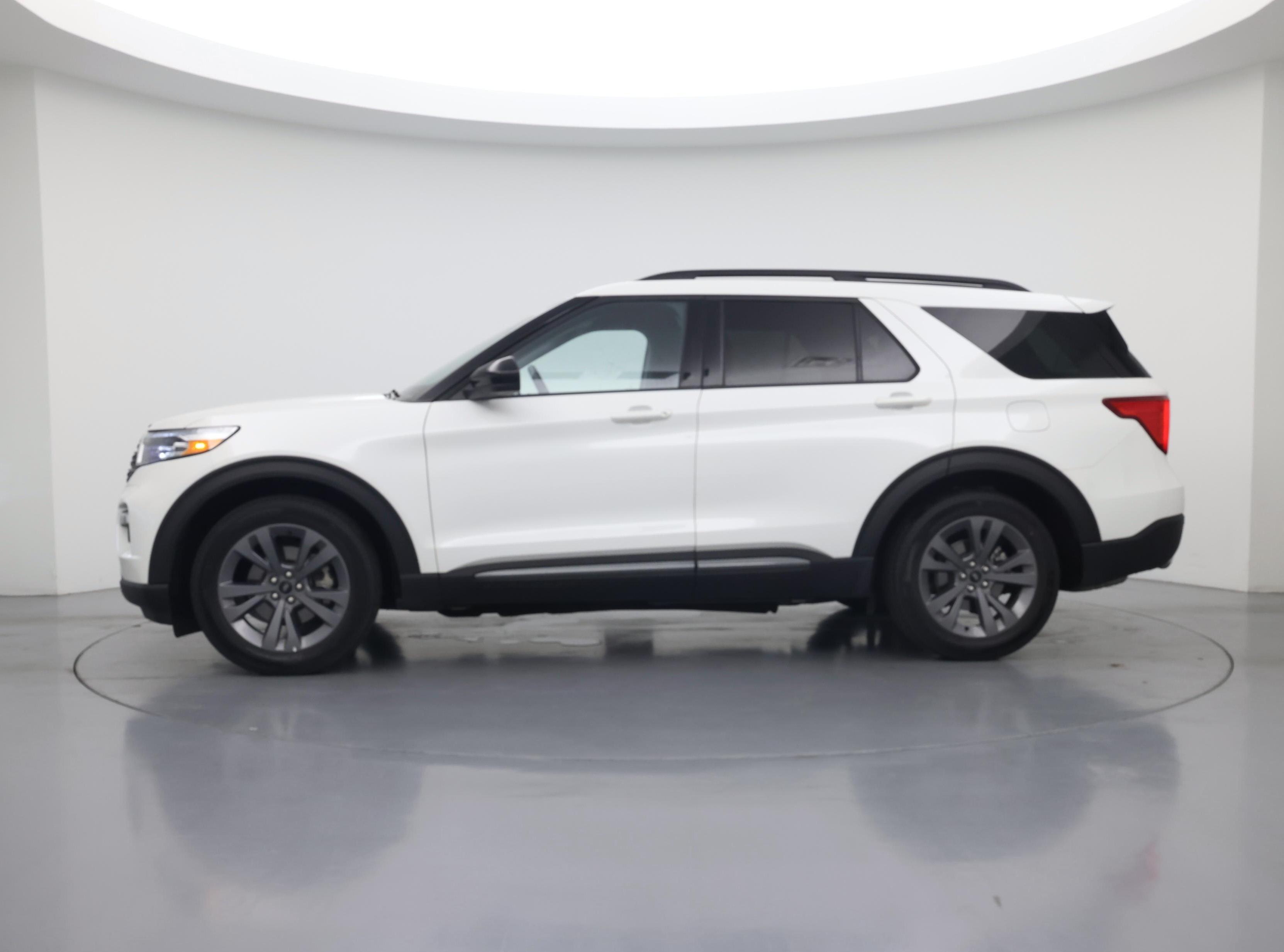 Thumbnail: 2024 Ford Explorer - 3