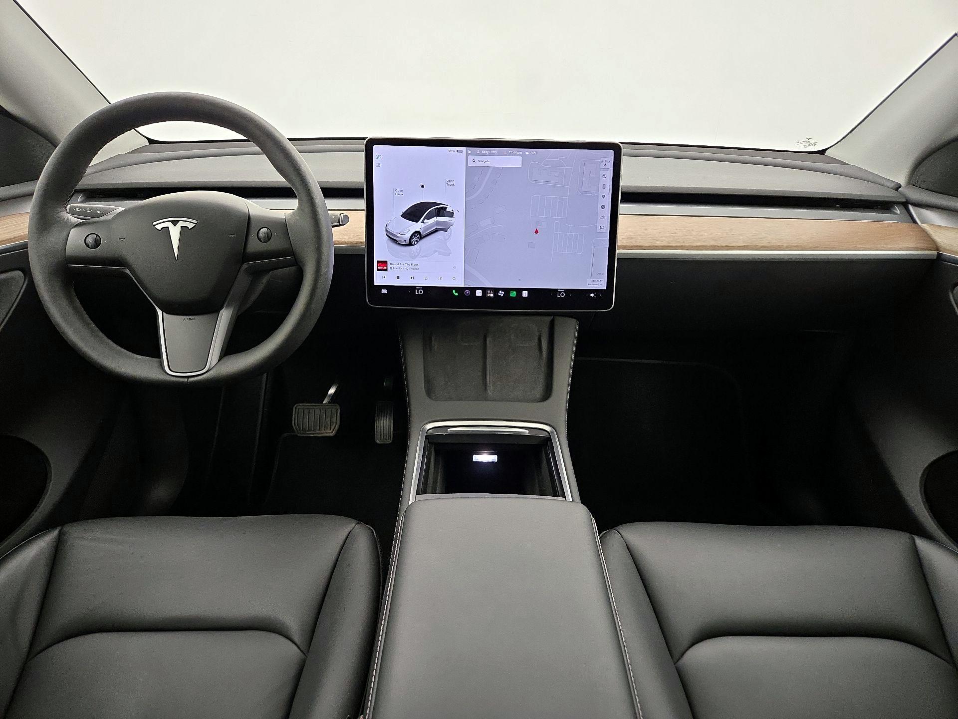 Thumbnail: 2023 Tesla Model Y - 9