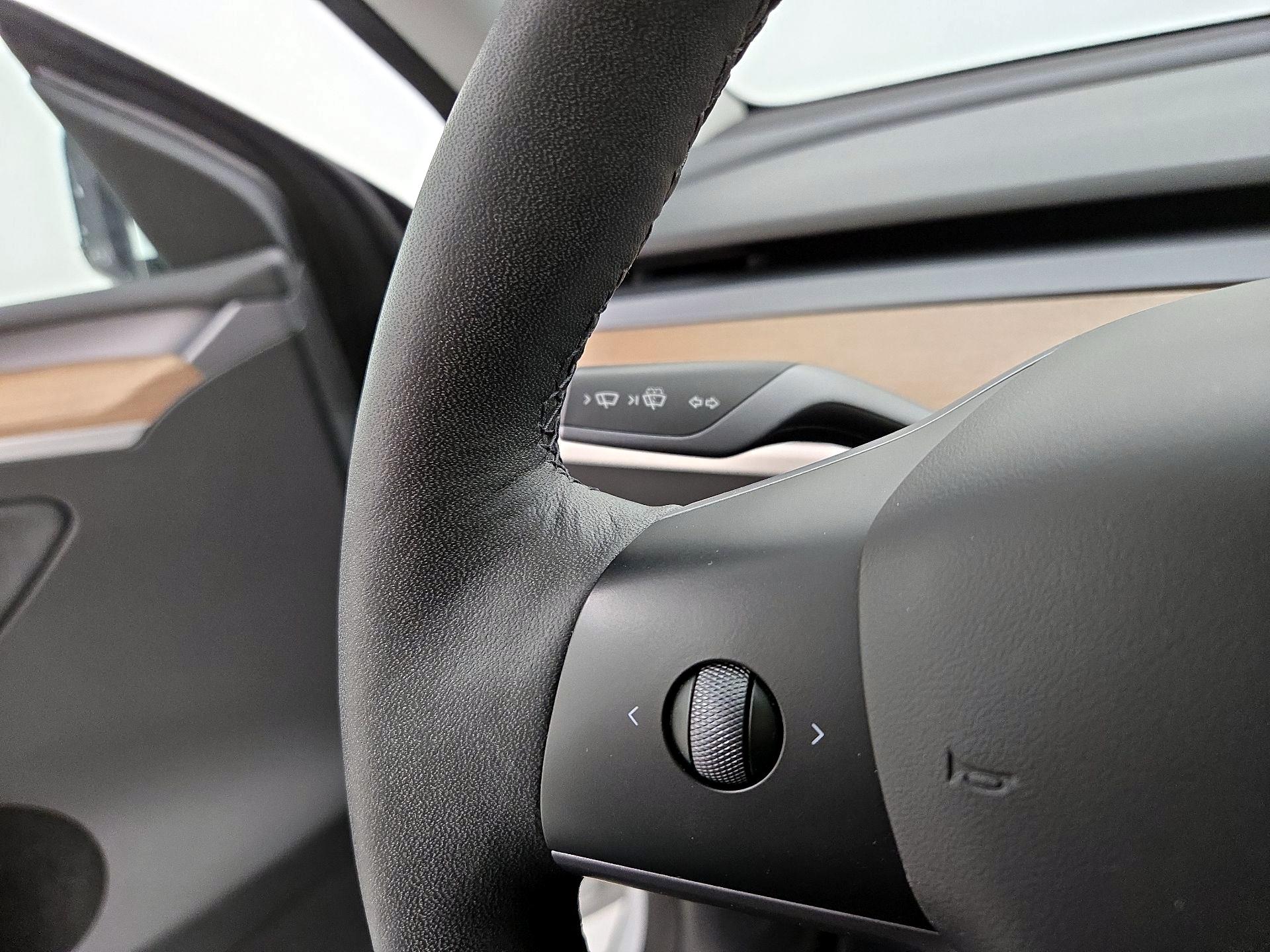 Thumbnail: 2023 Tesla Model Y - 13