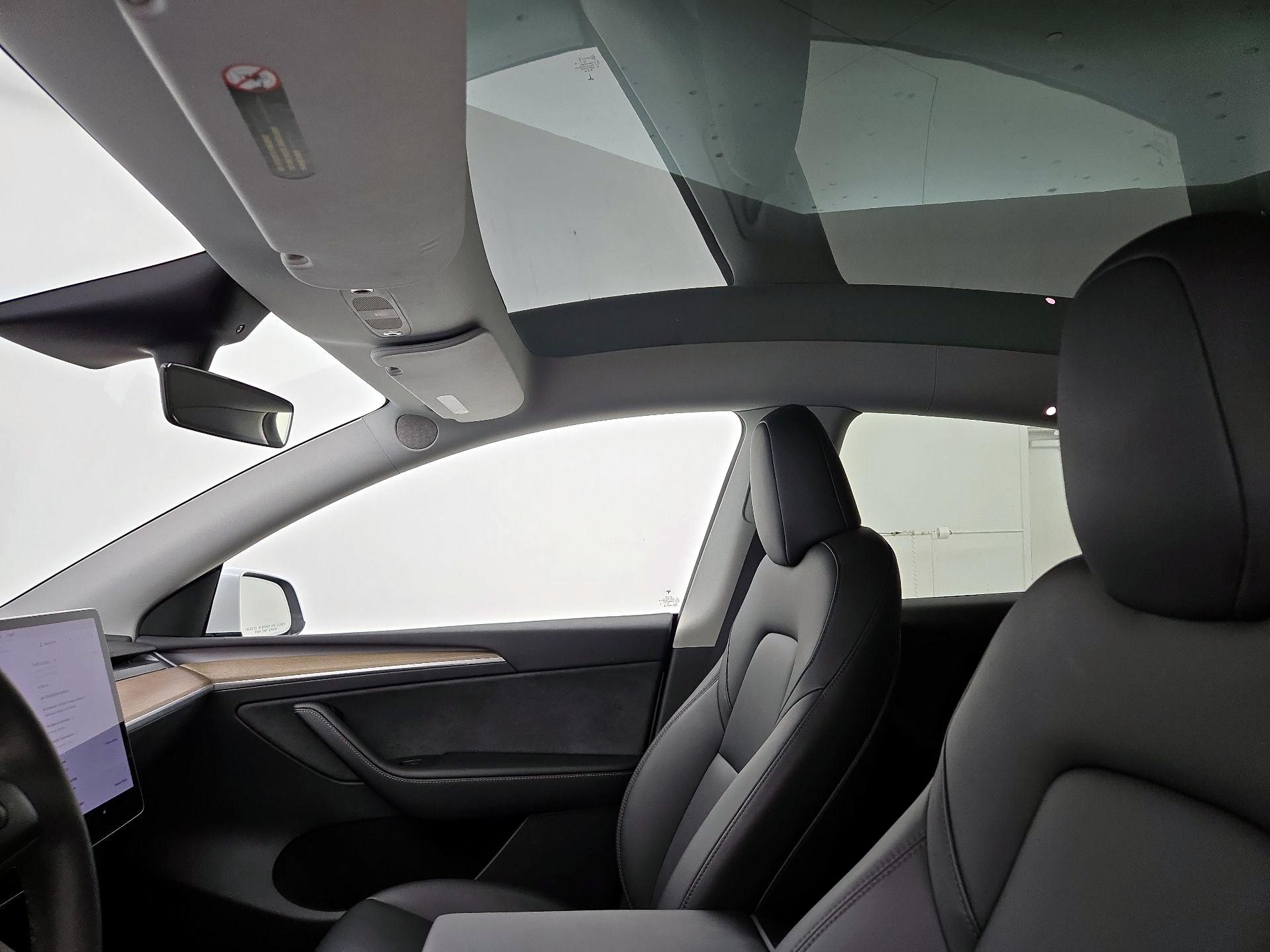 Thumbnail: 2023 Tesla Model Y - 20