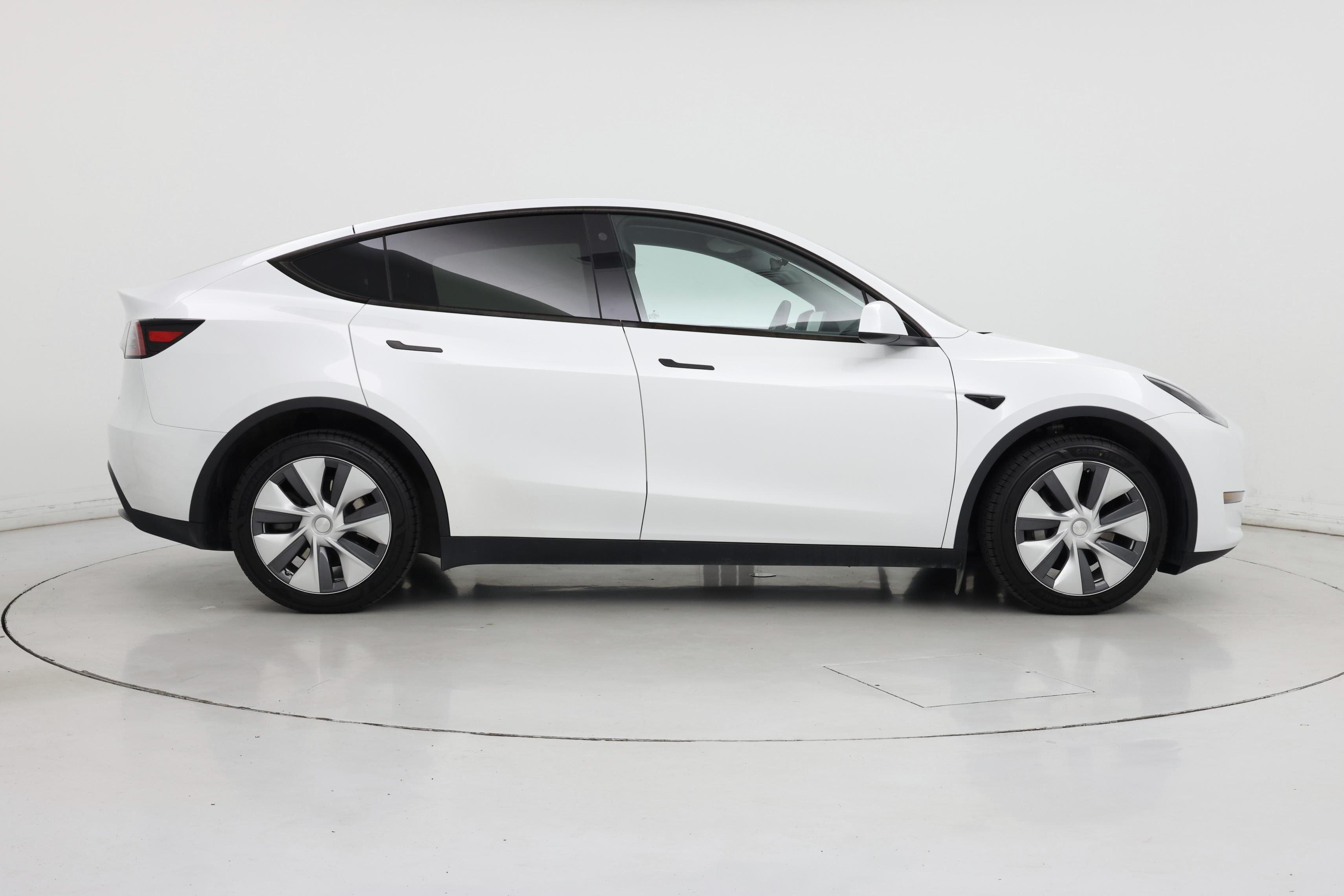 Thumbnail: 2023 Tesla Model Y - 7
