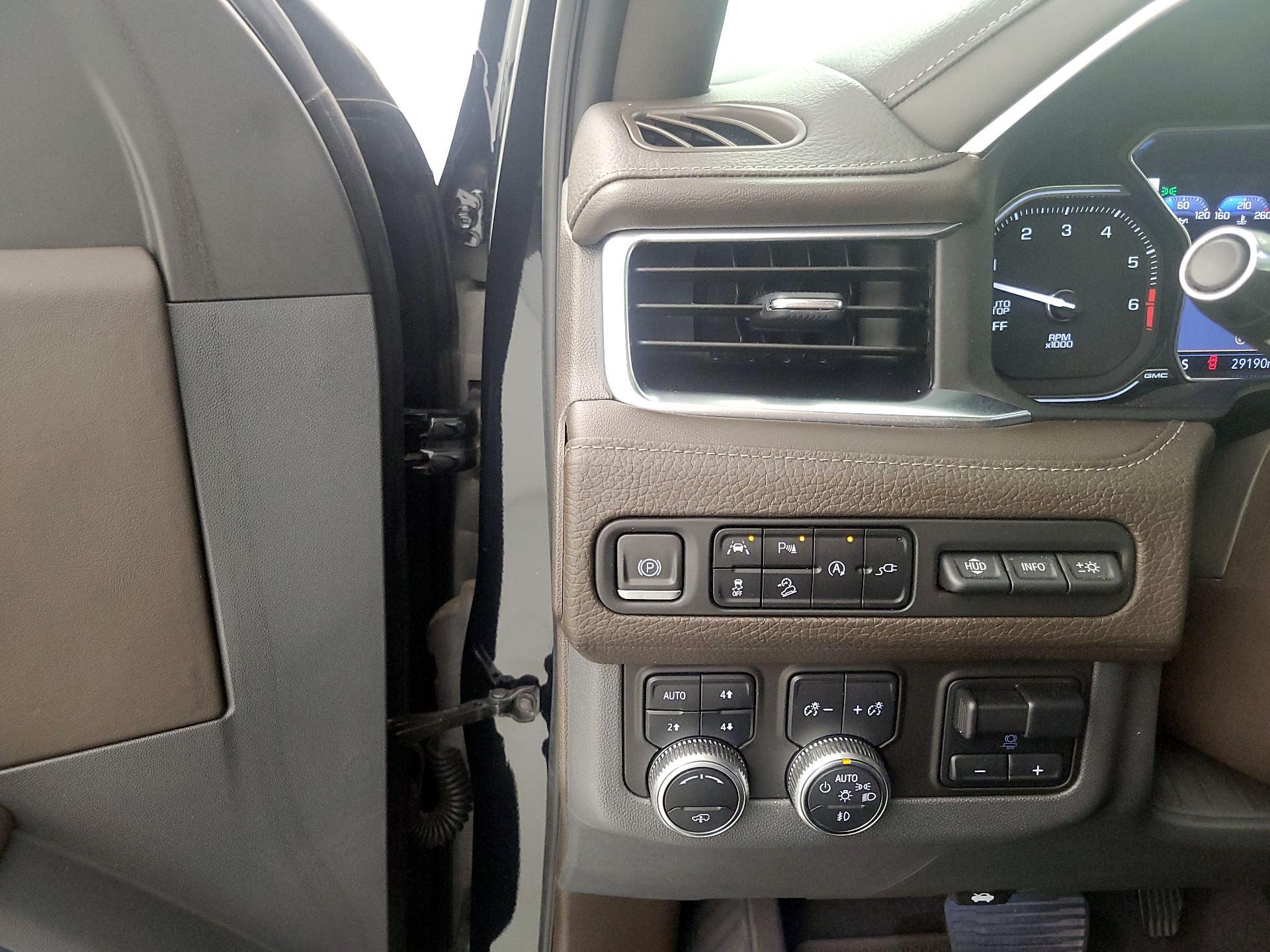 Thumbnail: 2021 GMC Yukon - 13
