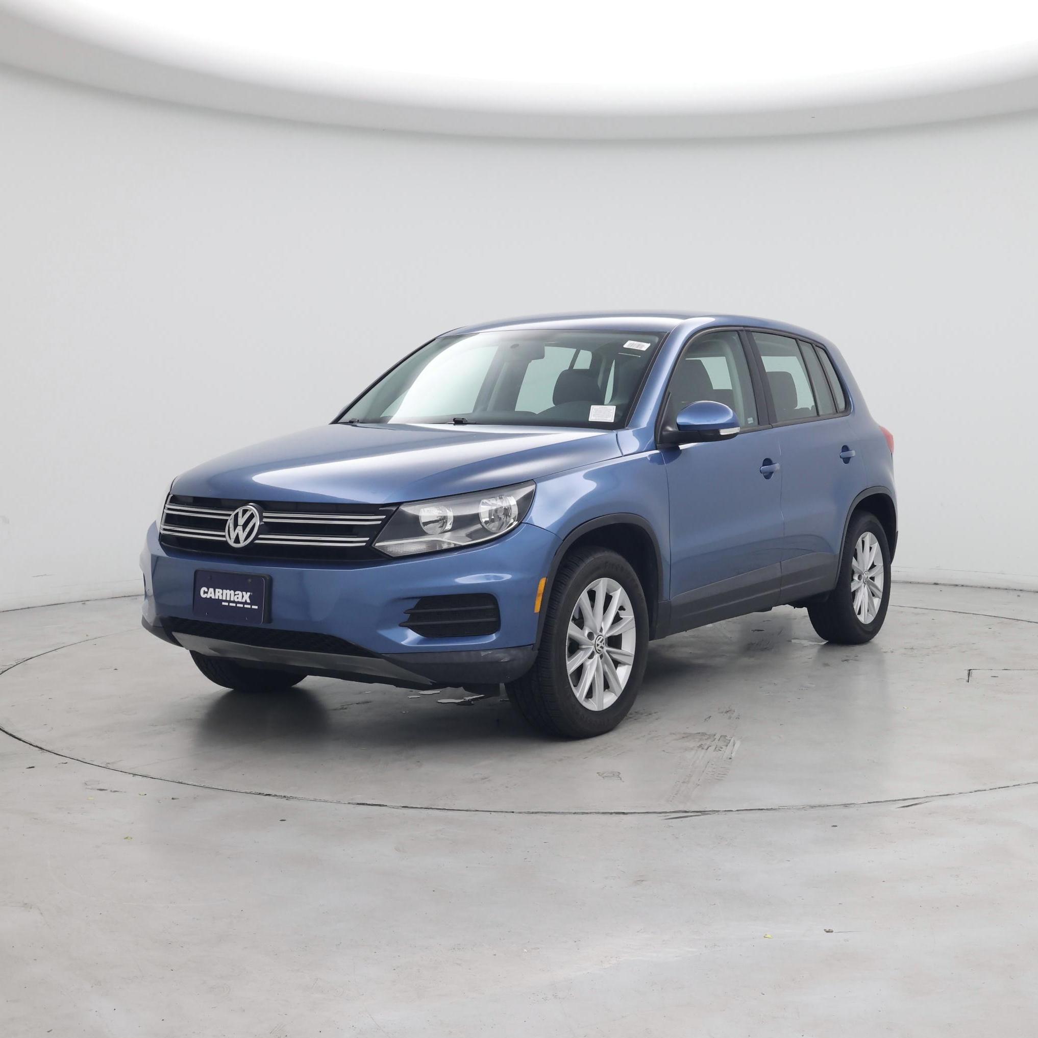 Thumbnail: 2017 Volkswagen Tiguan - 4