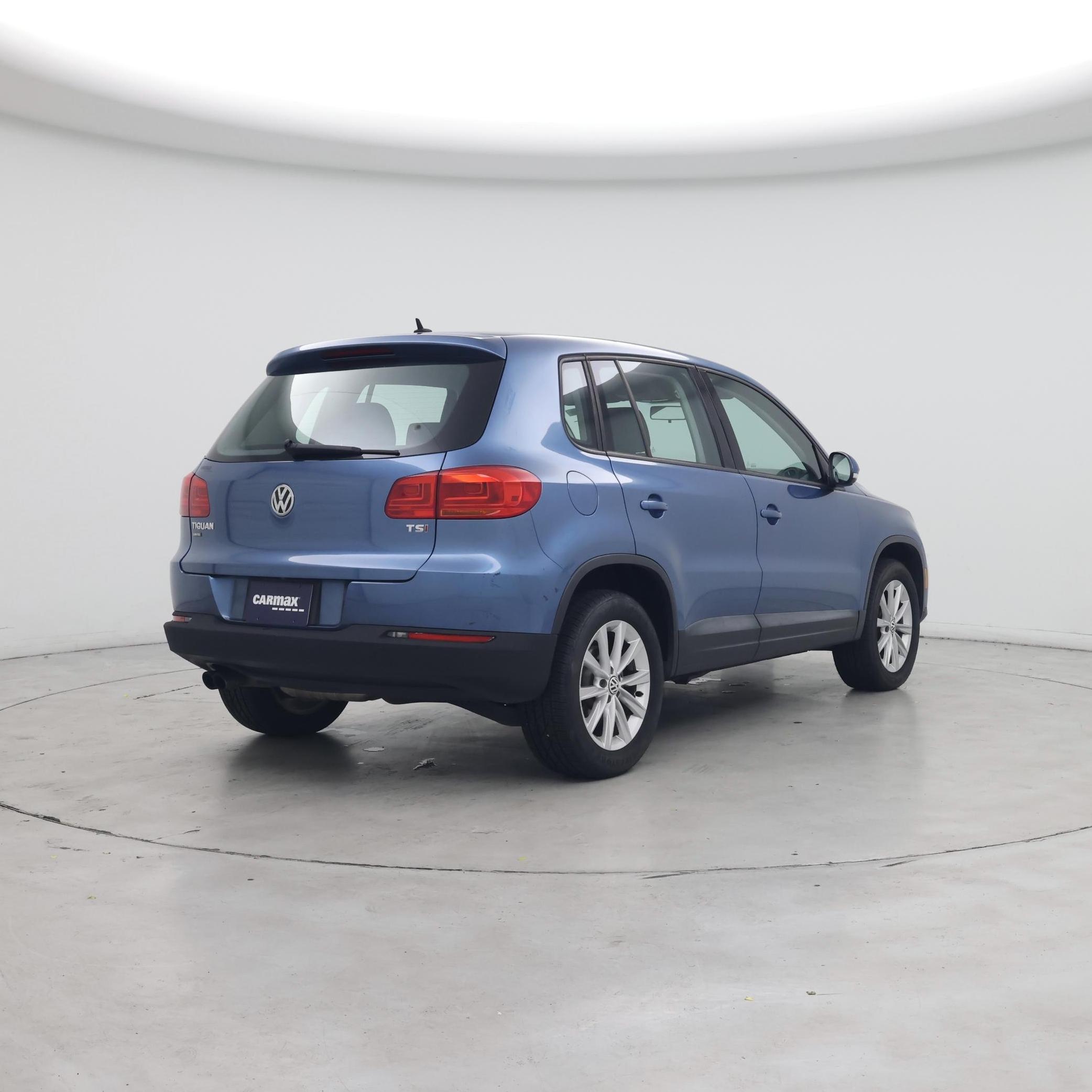 Thumbnail: 2017 Volkswagen Tiguan - 8