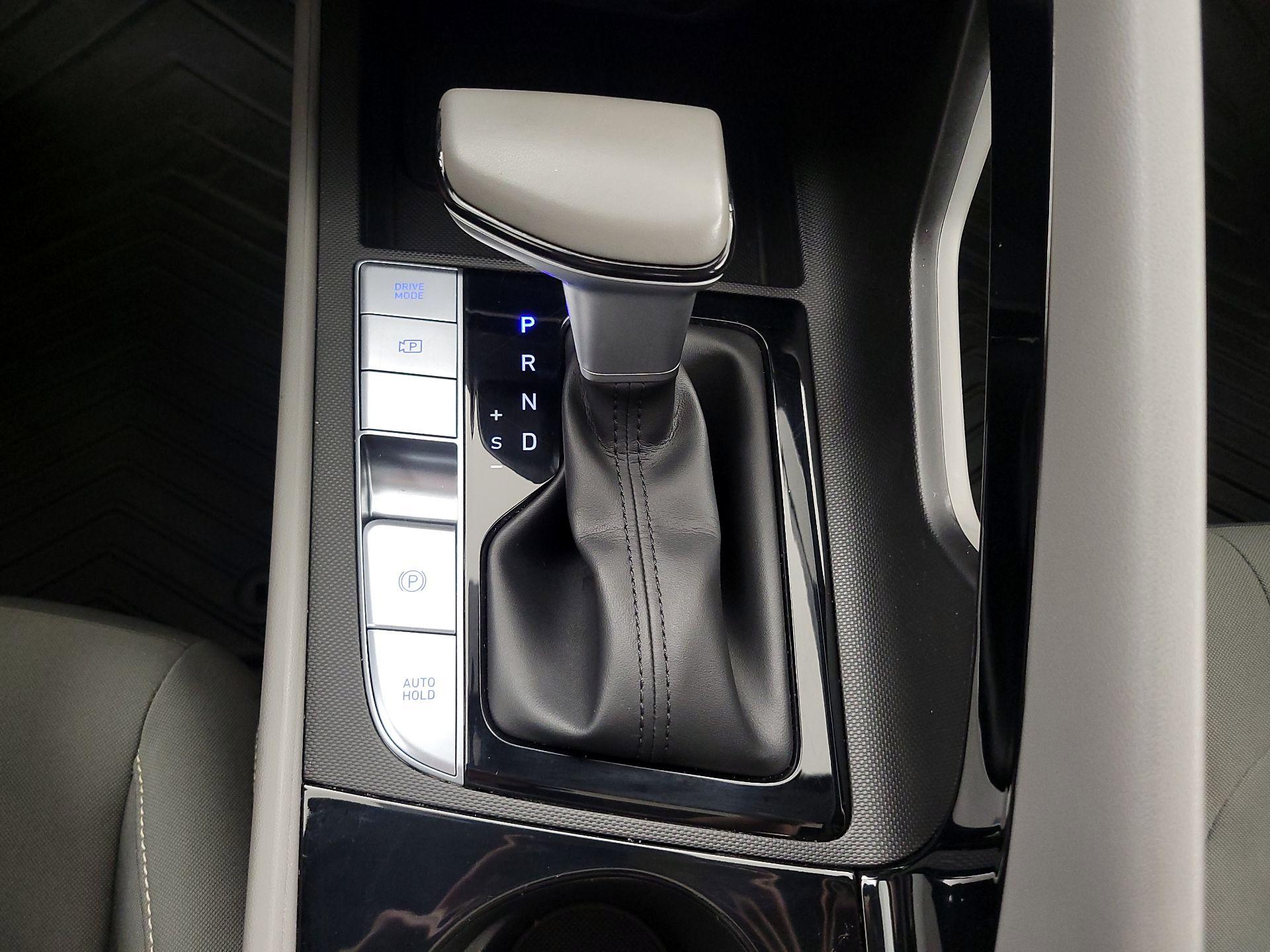Thumbnail: 2024 Hyundai Elantra - 18