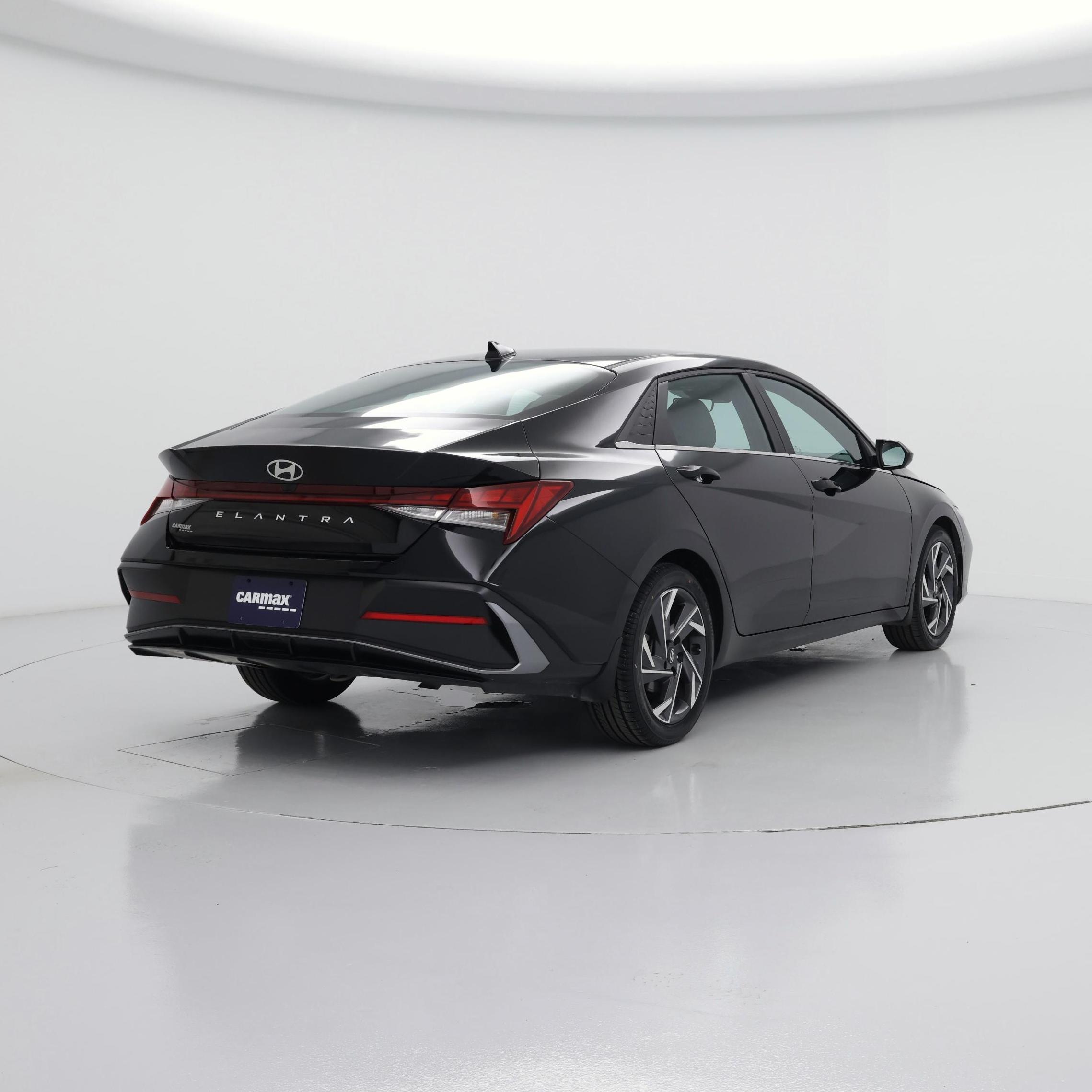 Thumbnail: 2024 Hyundai Elantra - 8