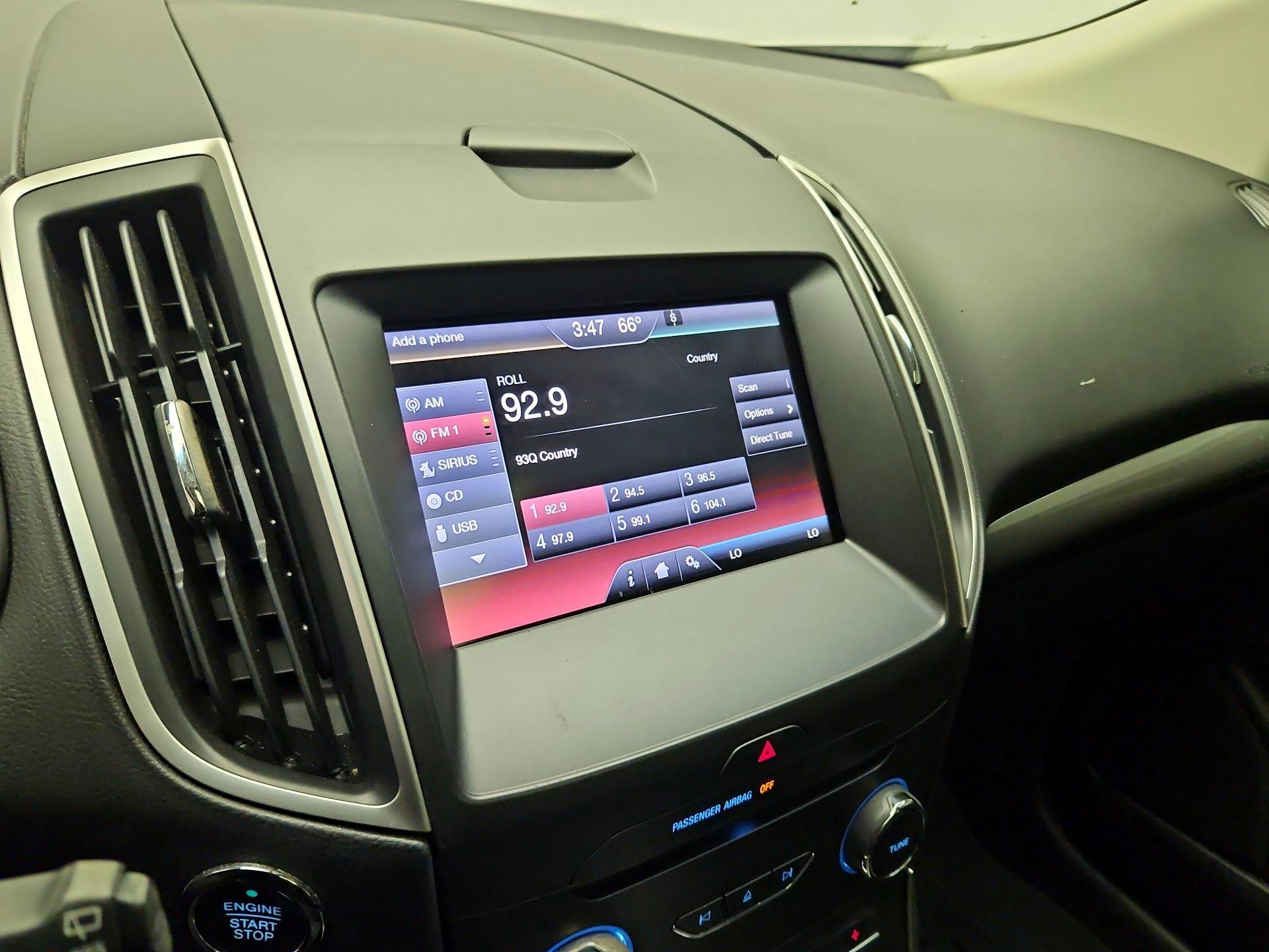 Thumbnail: 2015 Ford Edge - 16