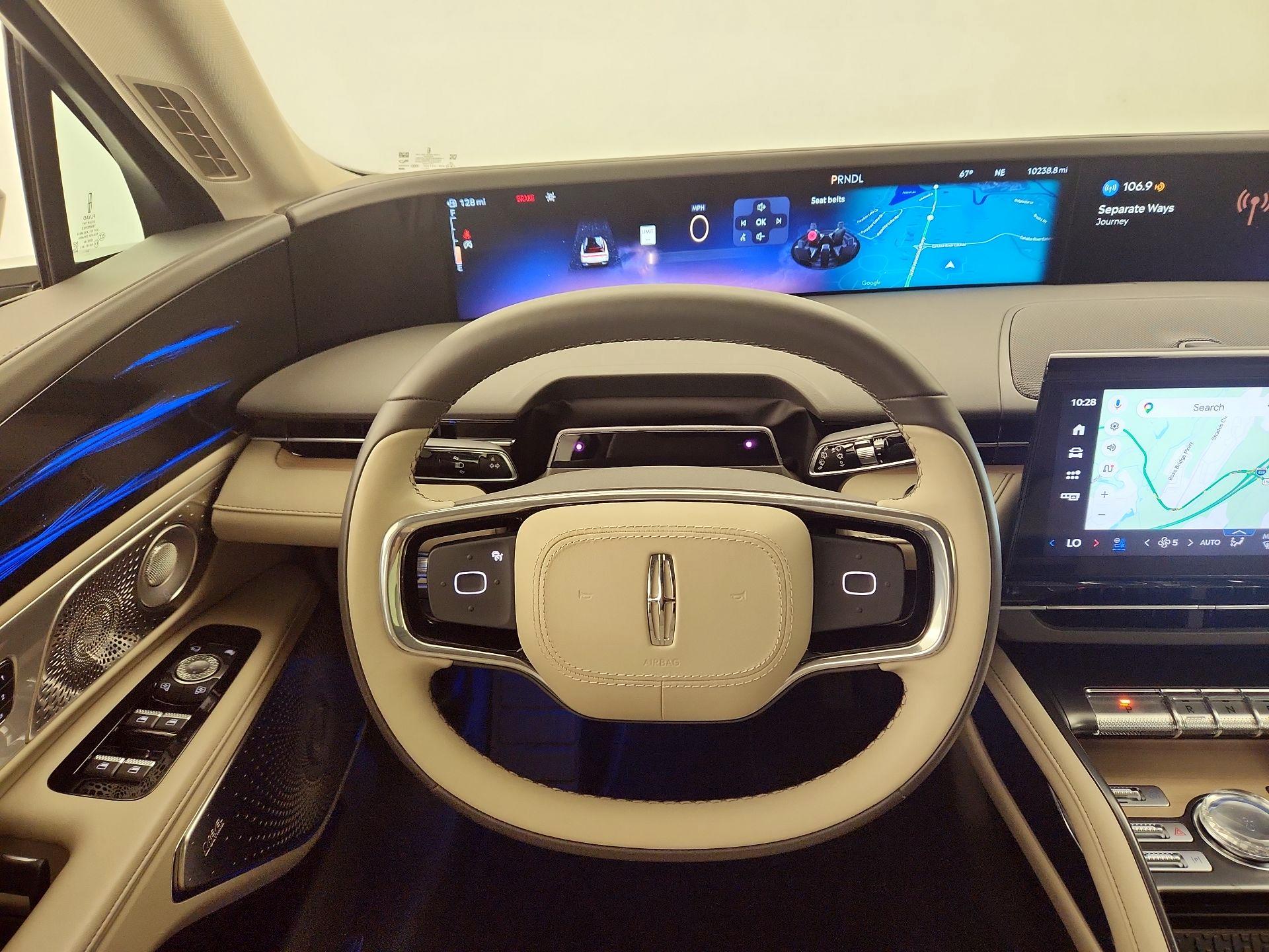 Thumbnail: 2025 Lincoln Nautilus - 10