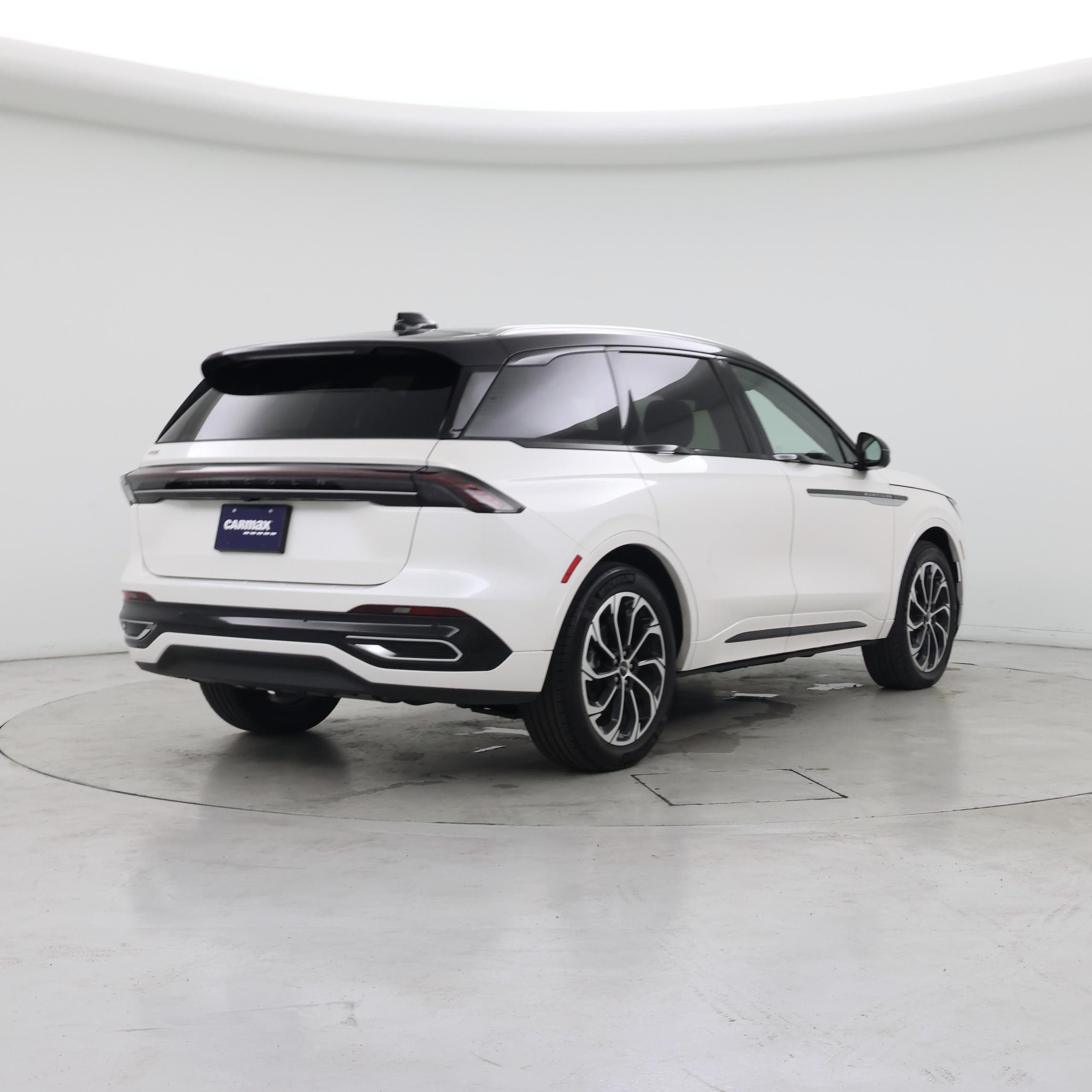 Thumbnail: 2025 Lincoln Nautilus - 8
