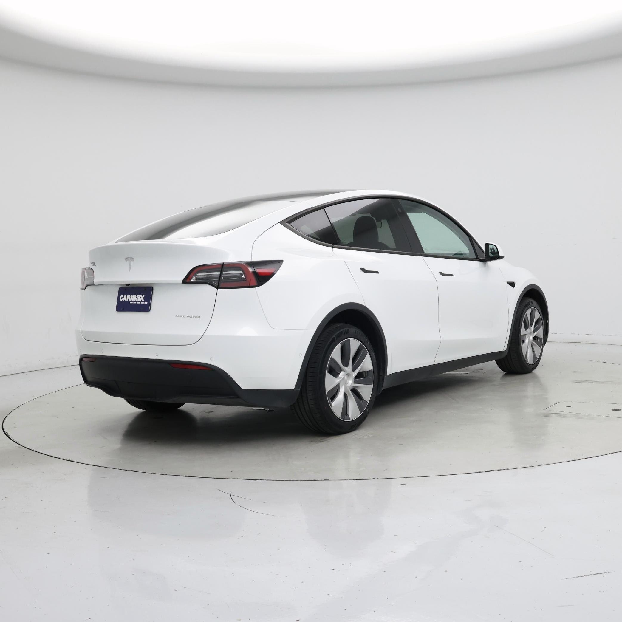 Thumbnail: 2022 Tesla Model Y - 8