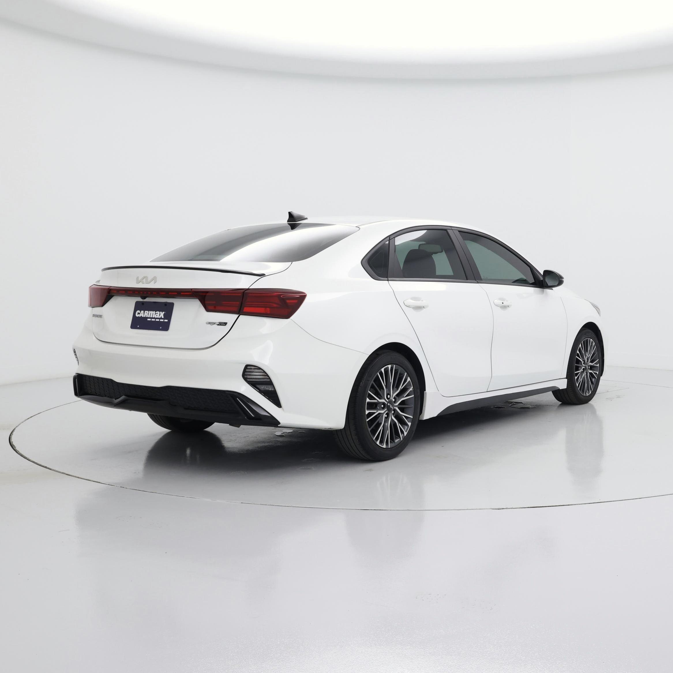 Thumbnail: 2024 Kia Forte - 8