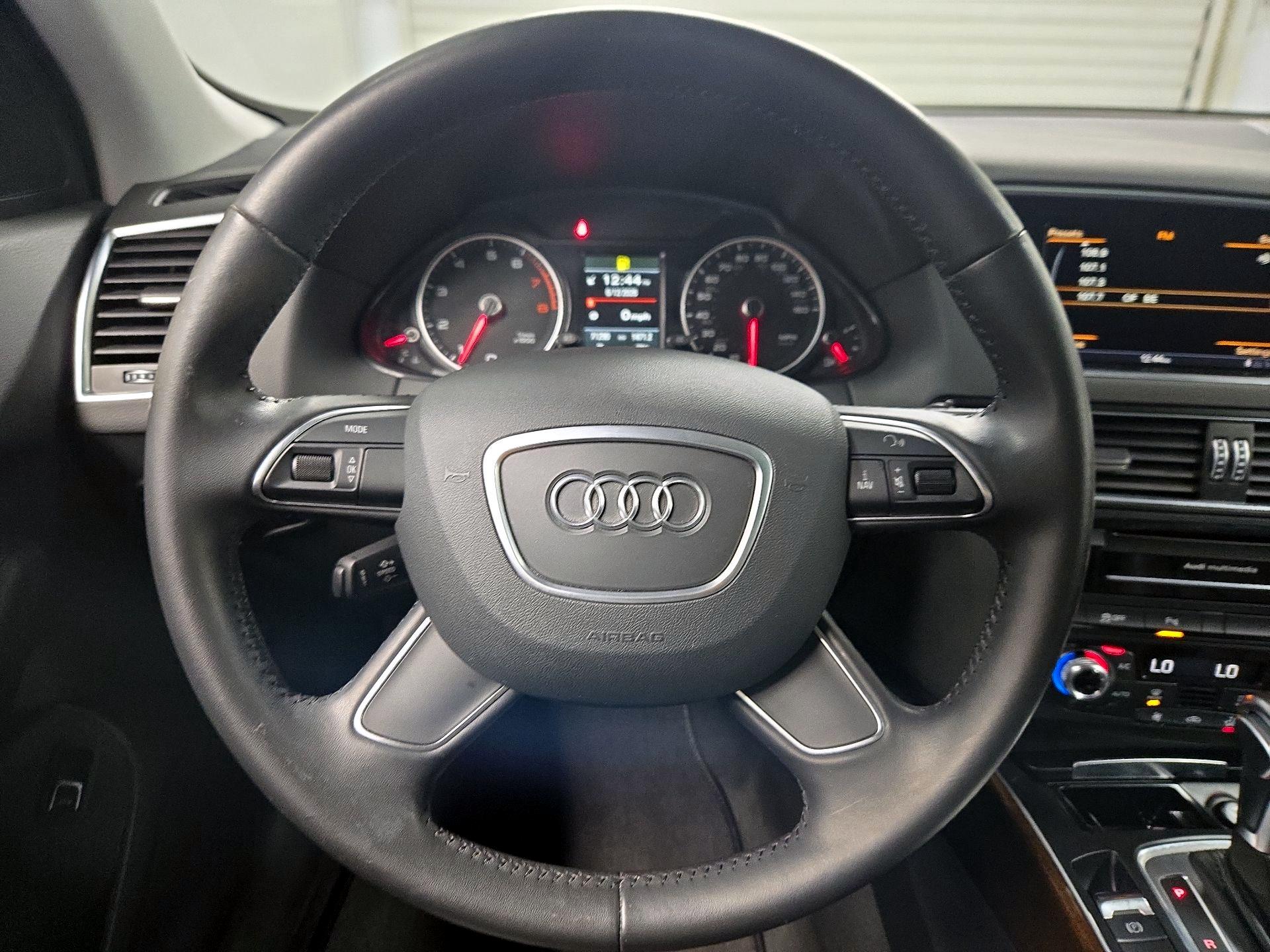 Thumbnail: 2015 Audi Q5 - 10