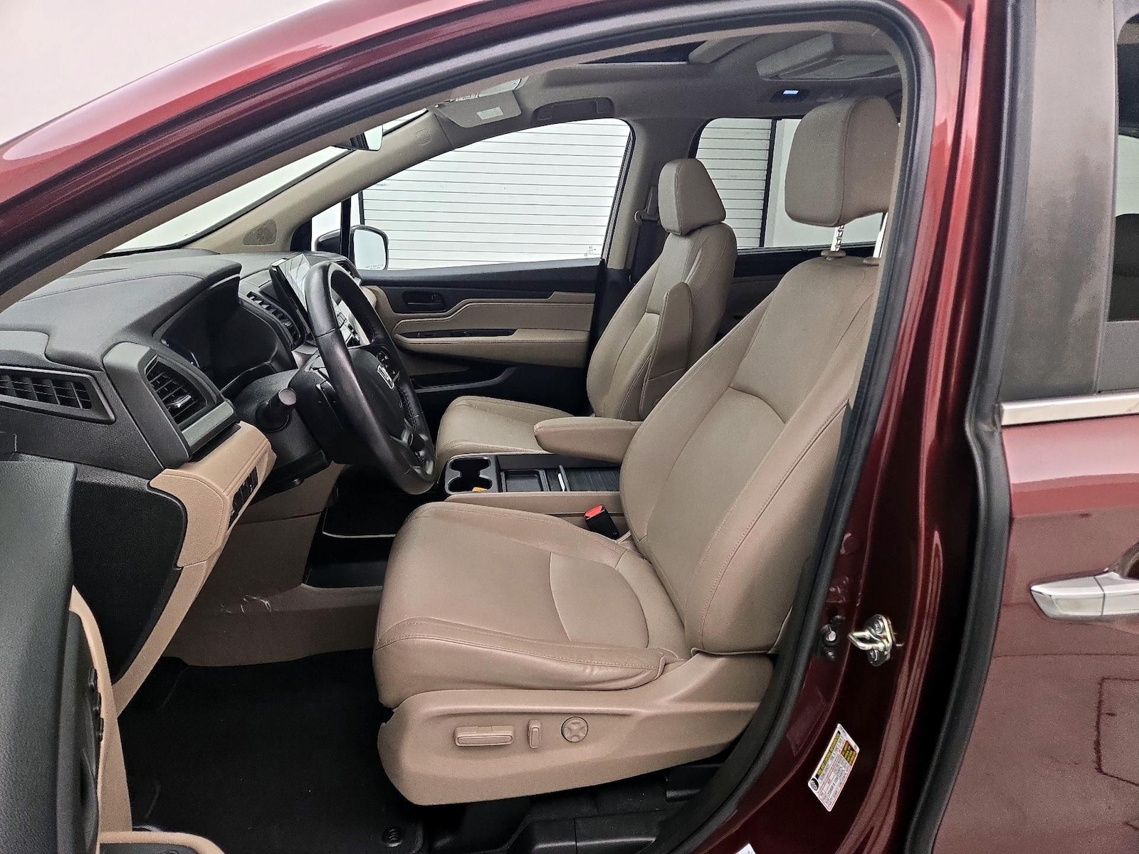 2019 Honda Odyssey EX-L - Photo 12