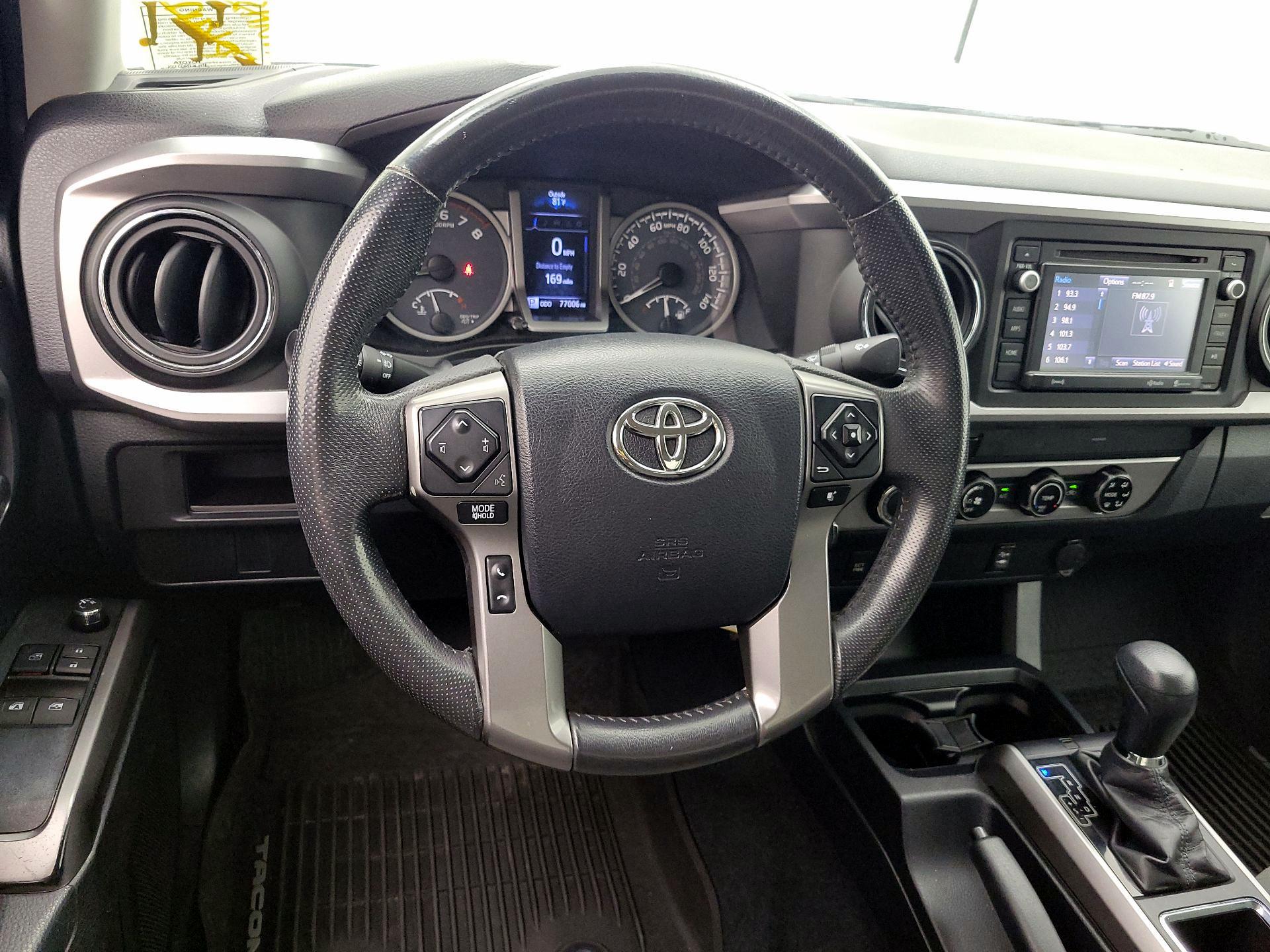 Thumbnail: 2016 Toyota Tacoma - 10