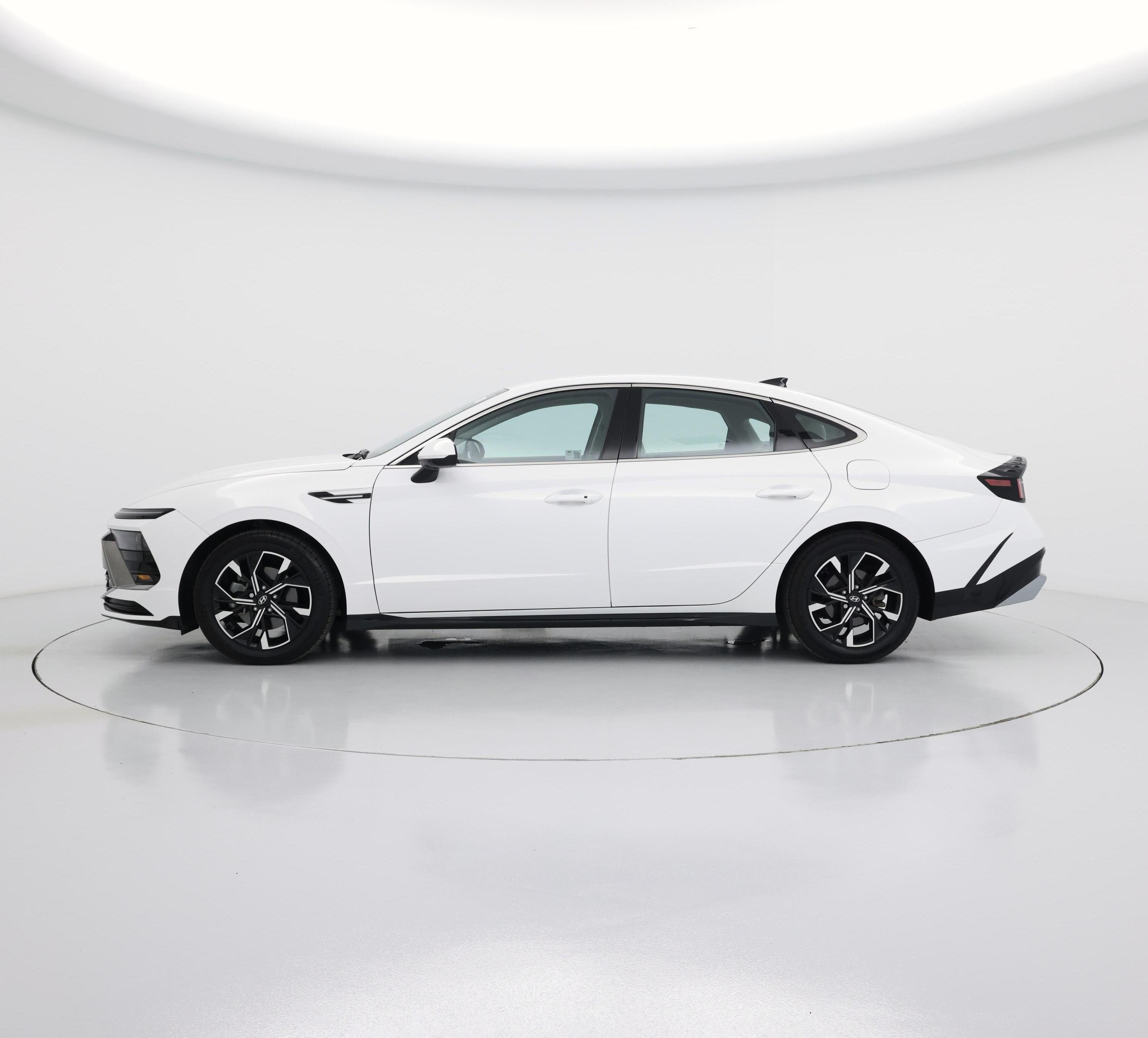 Thumbnail: 2025 Hyundai Sonata - 3
