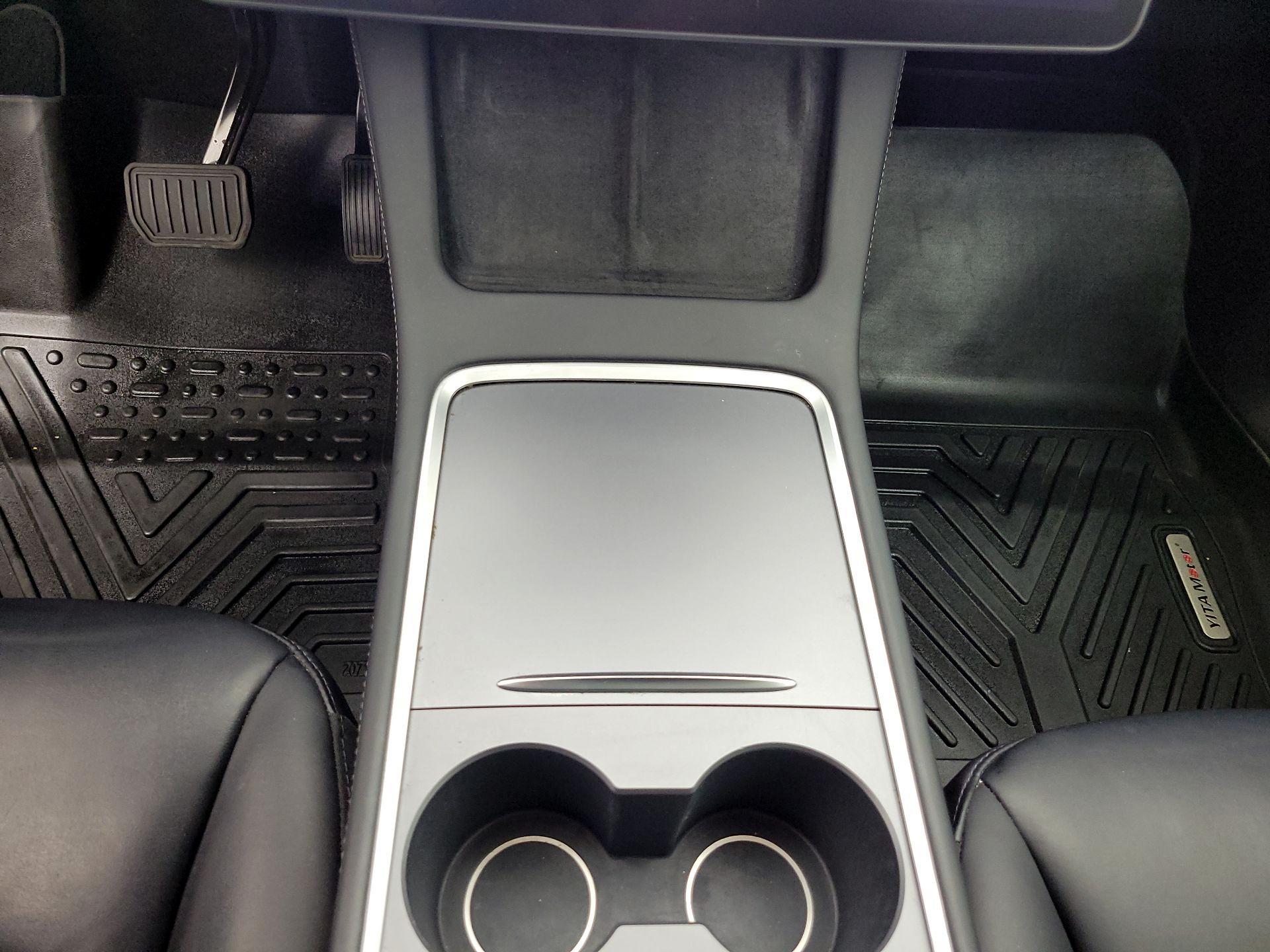 Thumbnail: 2023 Tesla Model Y - 17