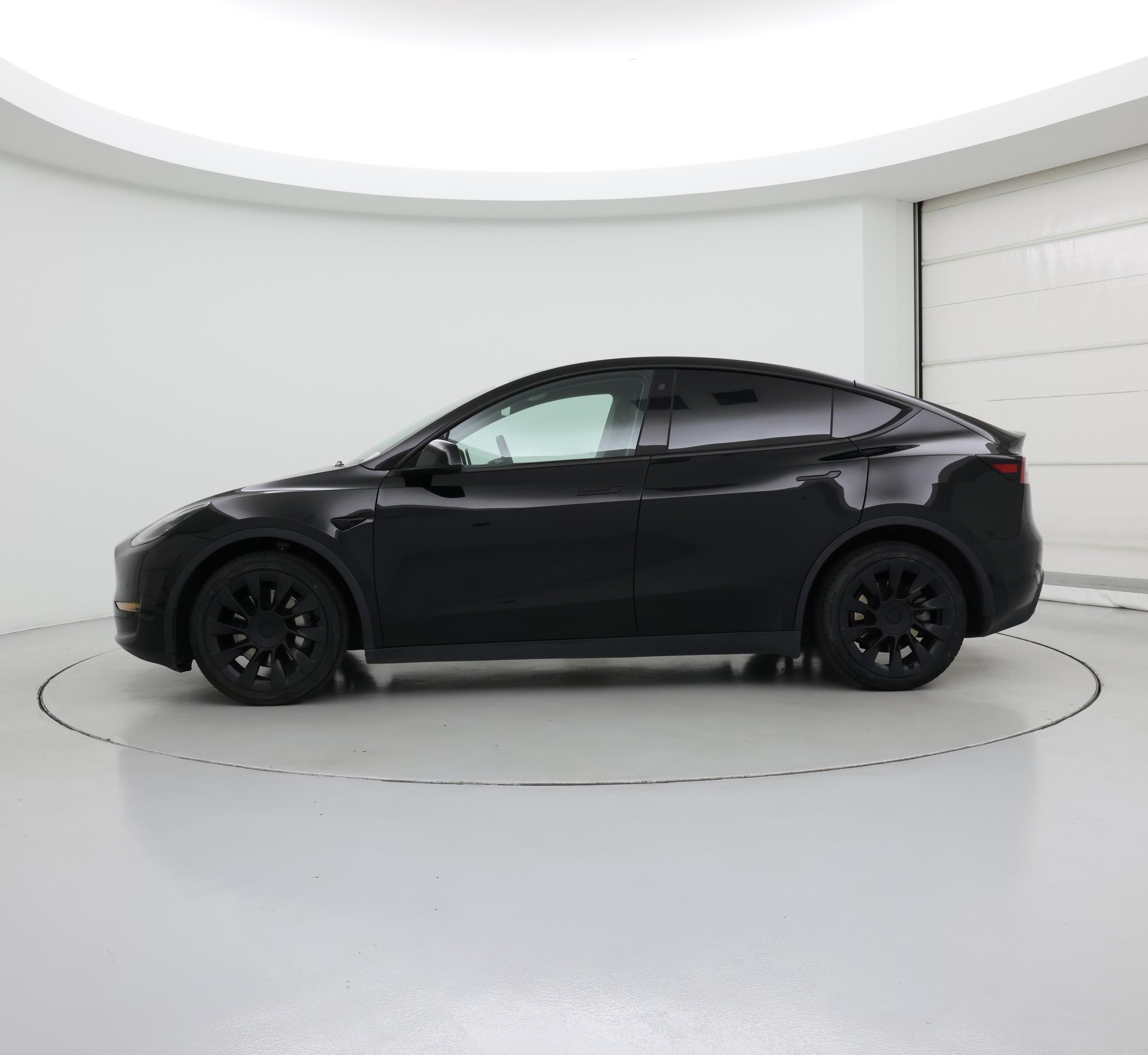 Thumbnail: 2023 Tesla Model Y - 3