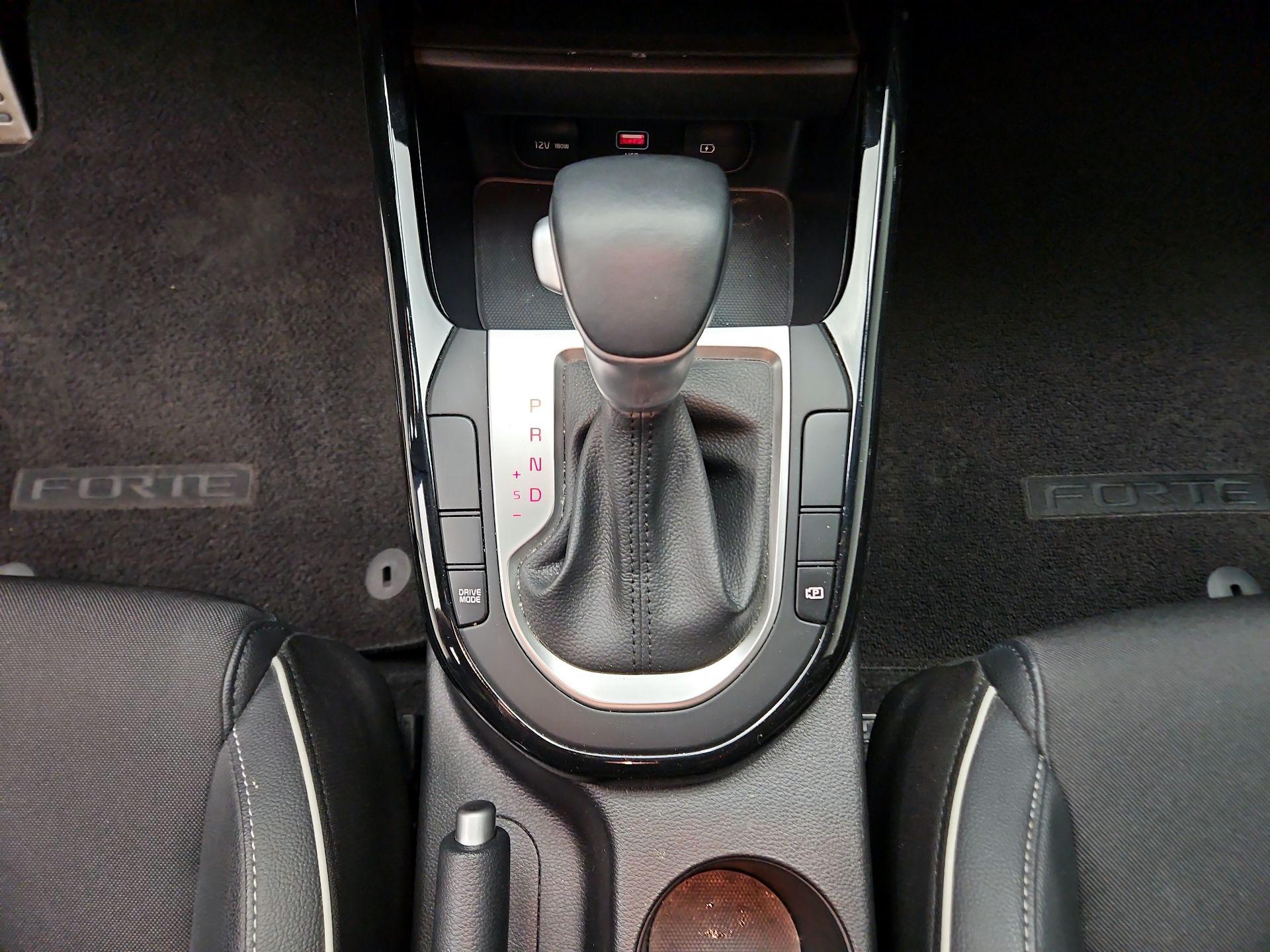 Thumbnail: 2023 Kia Forte - 18