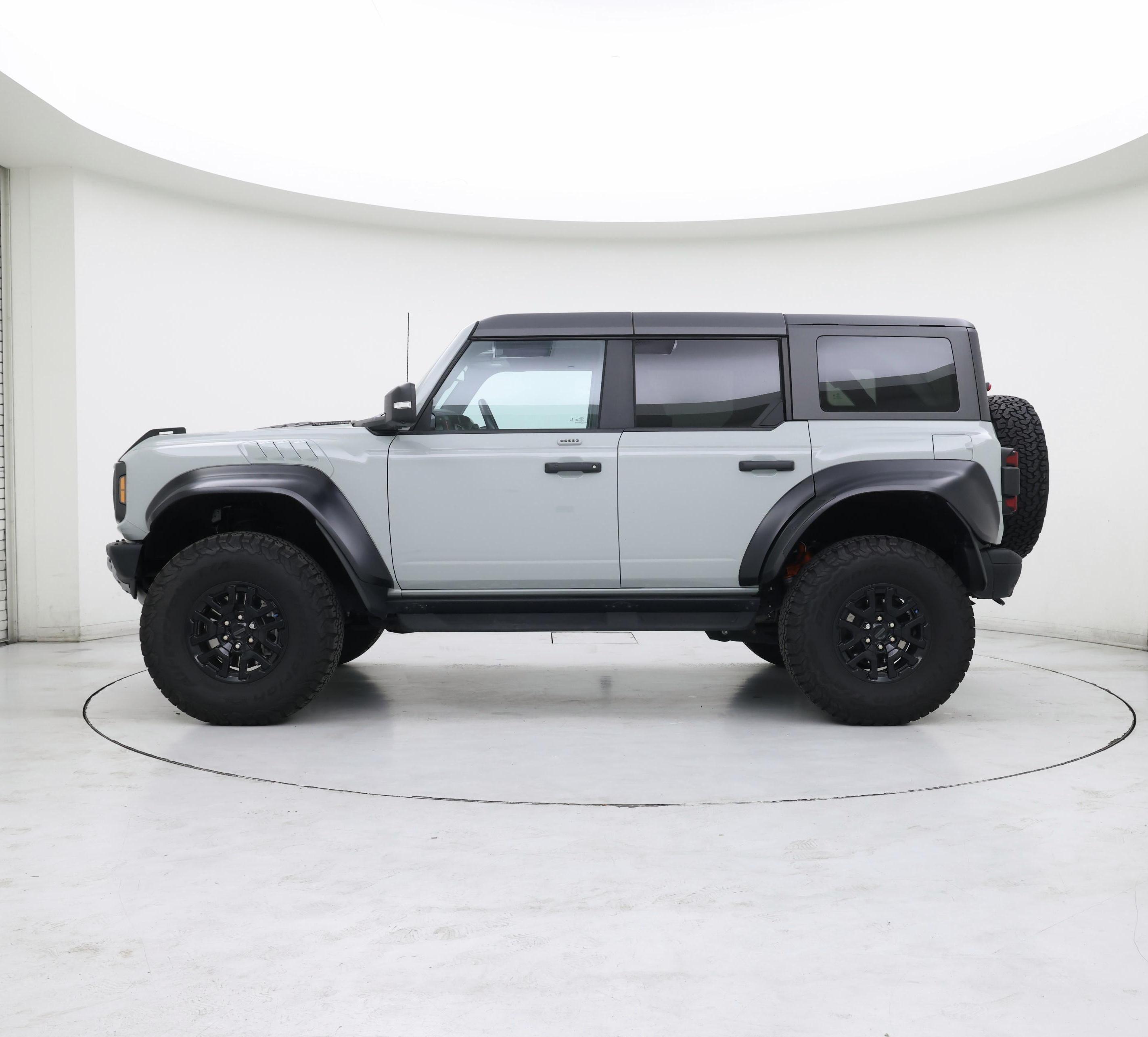 Thumbnail: 2023 Ford Bronco - 3