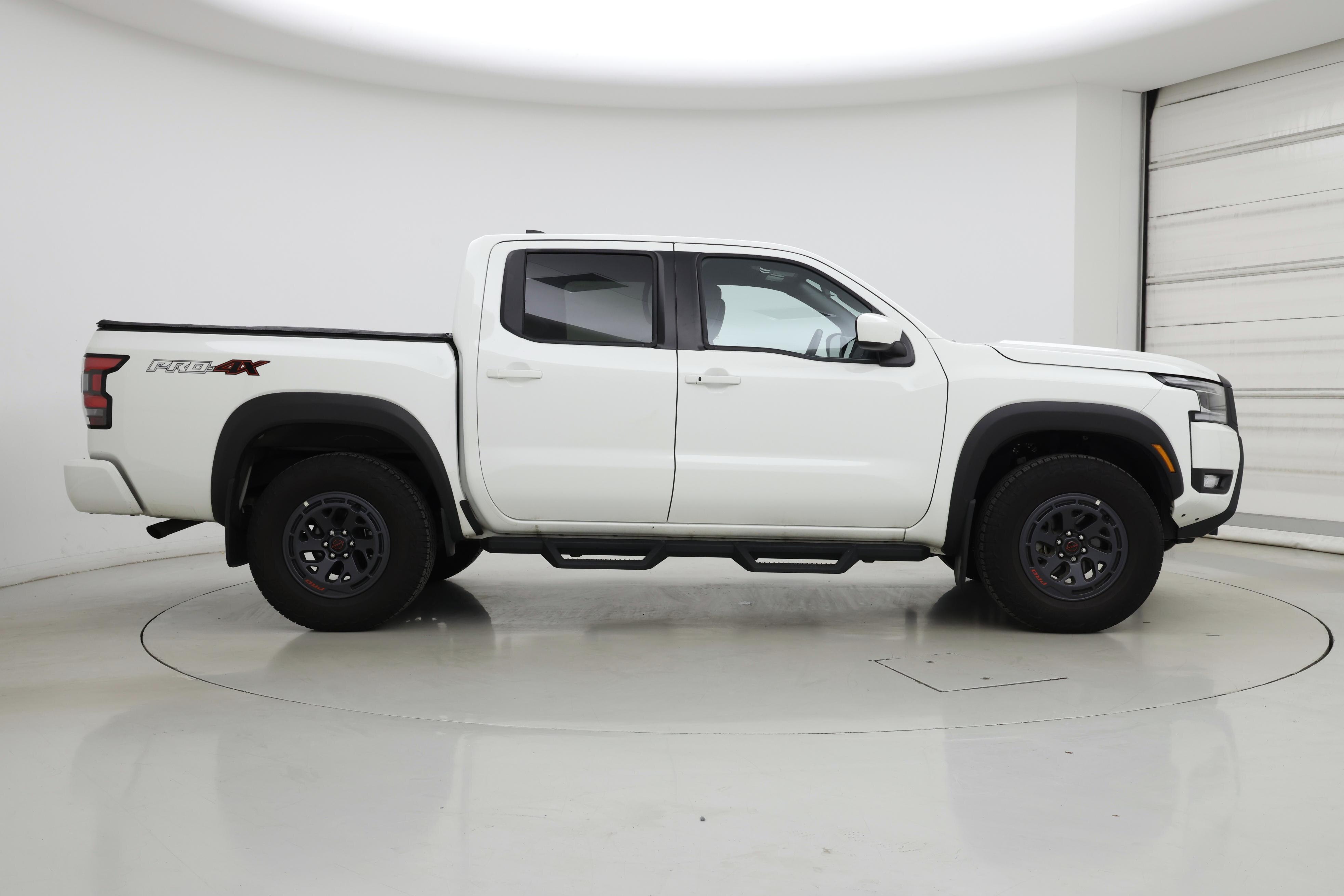 Thumbnail: 2025 Nissan Frontier - 7