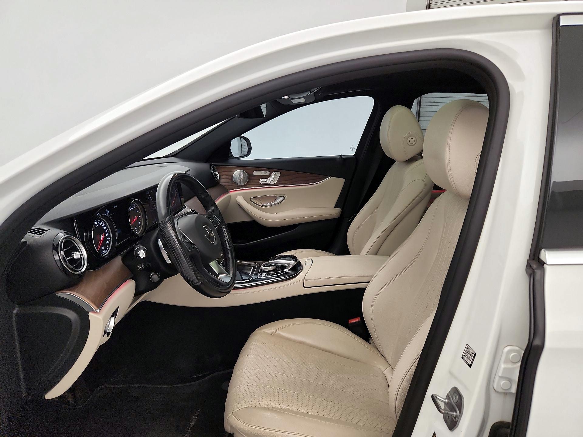 Thumbnail: 2017 Mercedes-Benz E-Class - 11