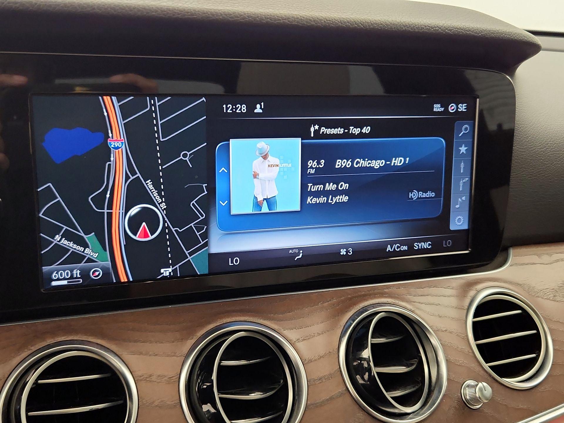 Thumbnail: 2017 Mercedes-Benz E-Class - 16