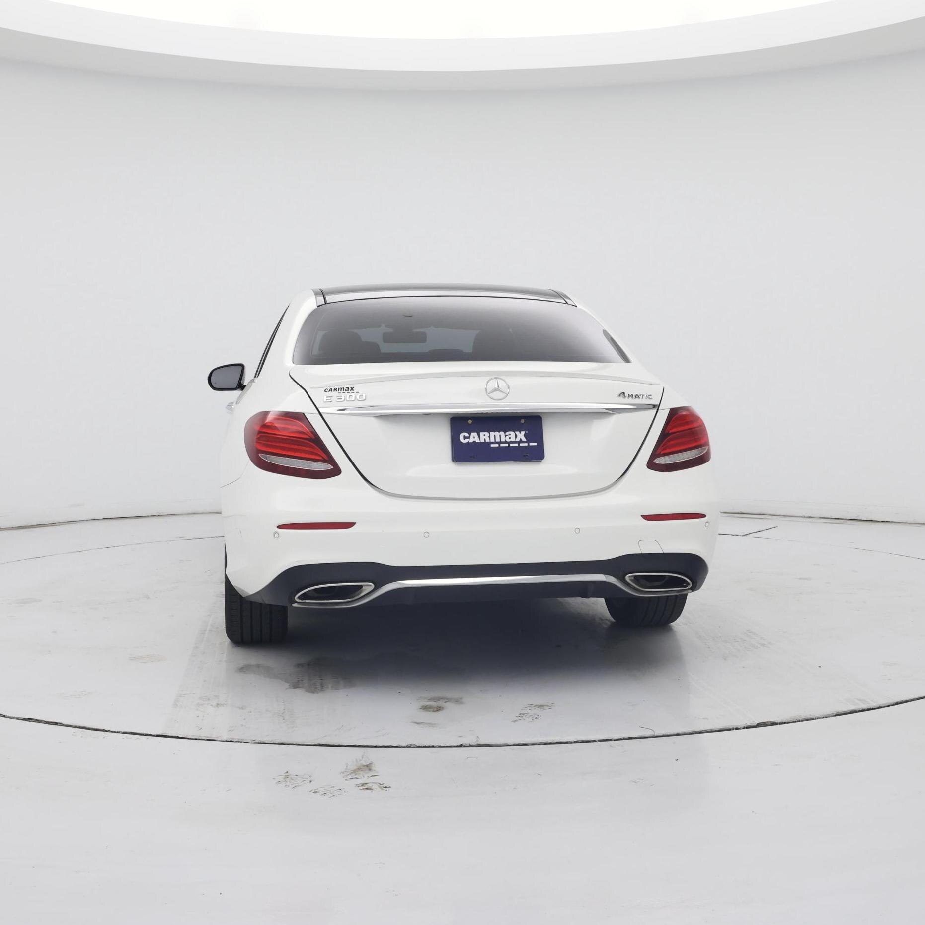 Thumbnail: 2017 Mercedes-Benz E-Class - 6