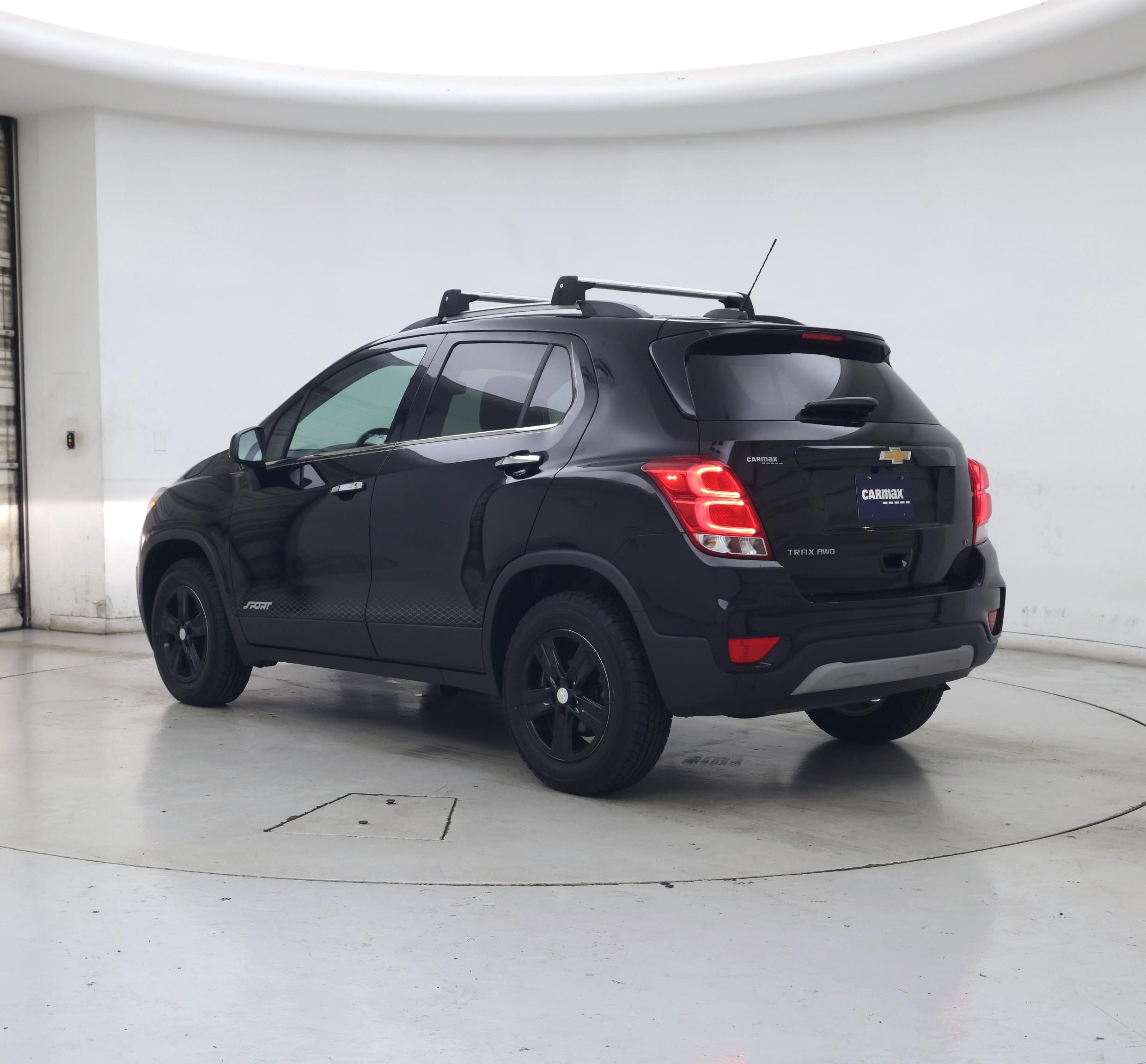 Thumbnail: 2019 Chevrolet Trax - 2