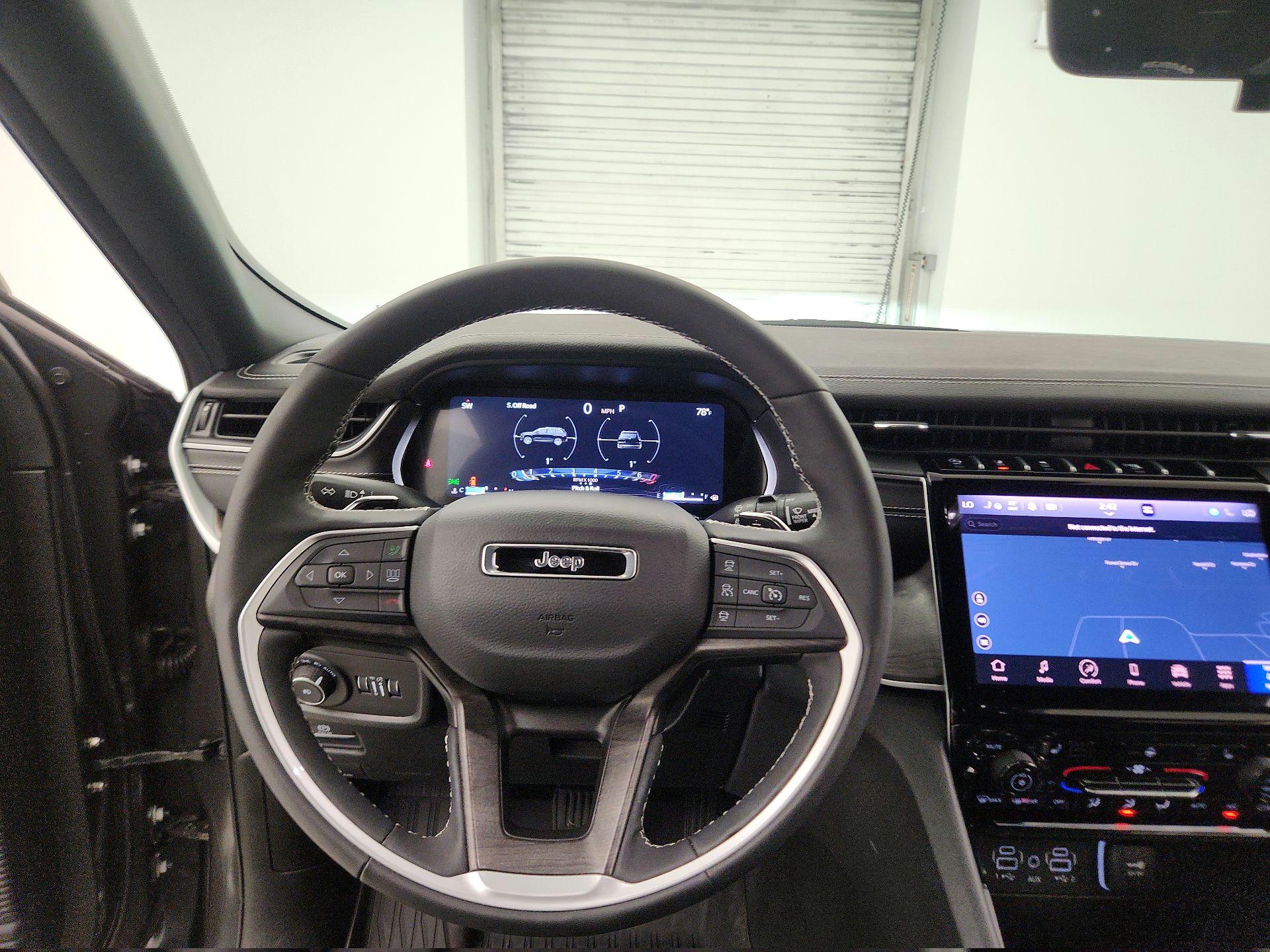 Thumbnail: 2025 Jeep Grand Cherokee - 10