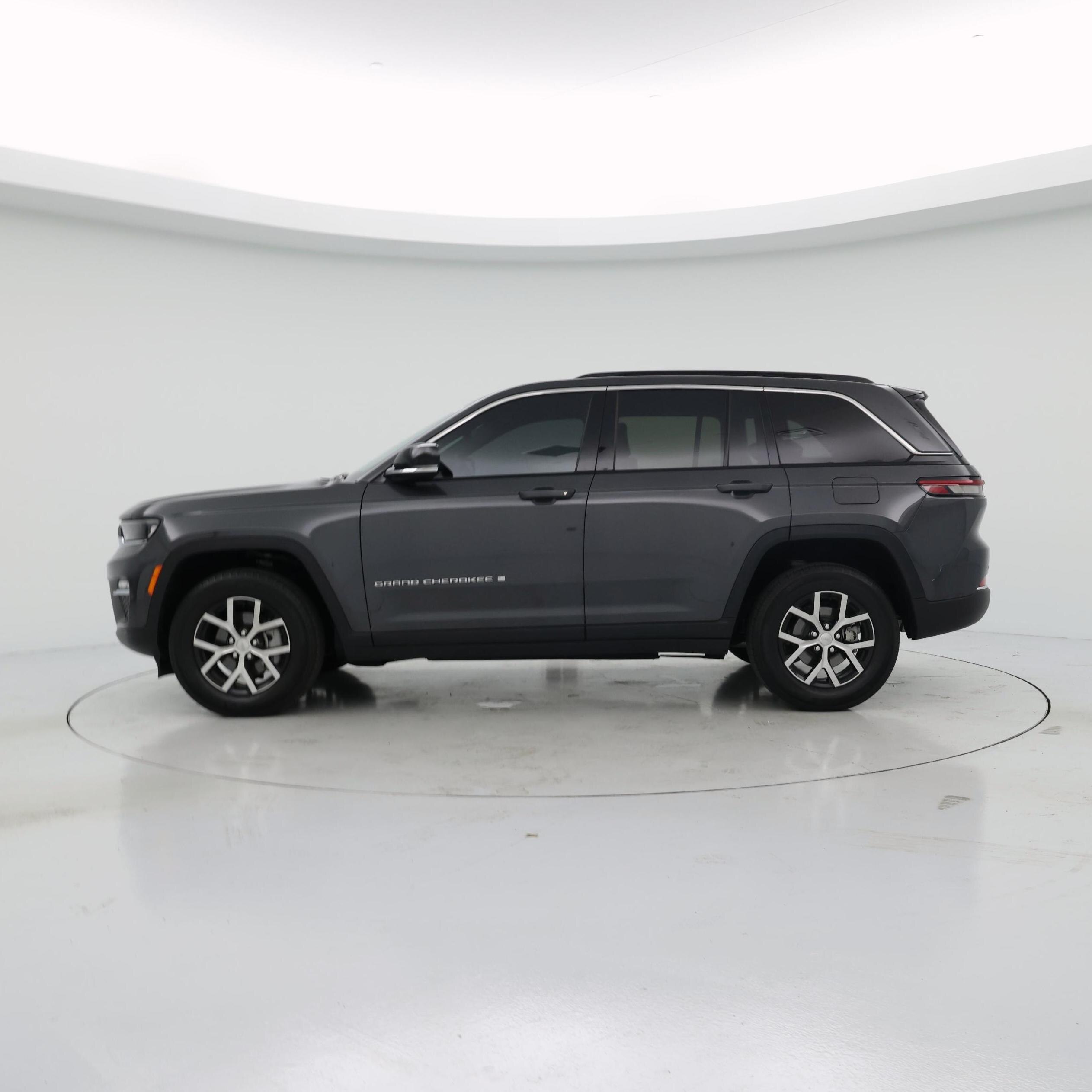 Thumbnail: 2025 Jeep Grand Cherokee - 3