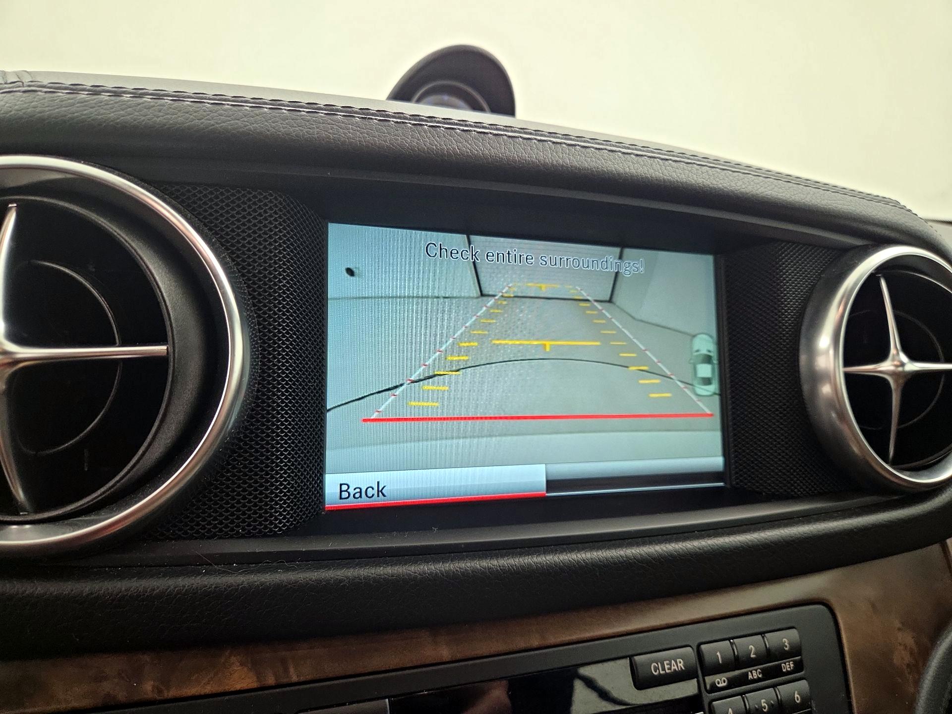 Thumbnail: 2016 Mercedes-Benz SL-Class - 15