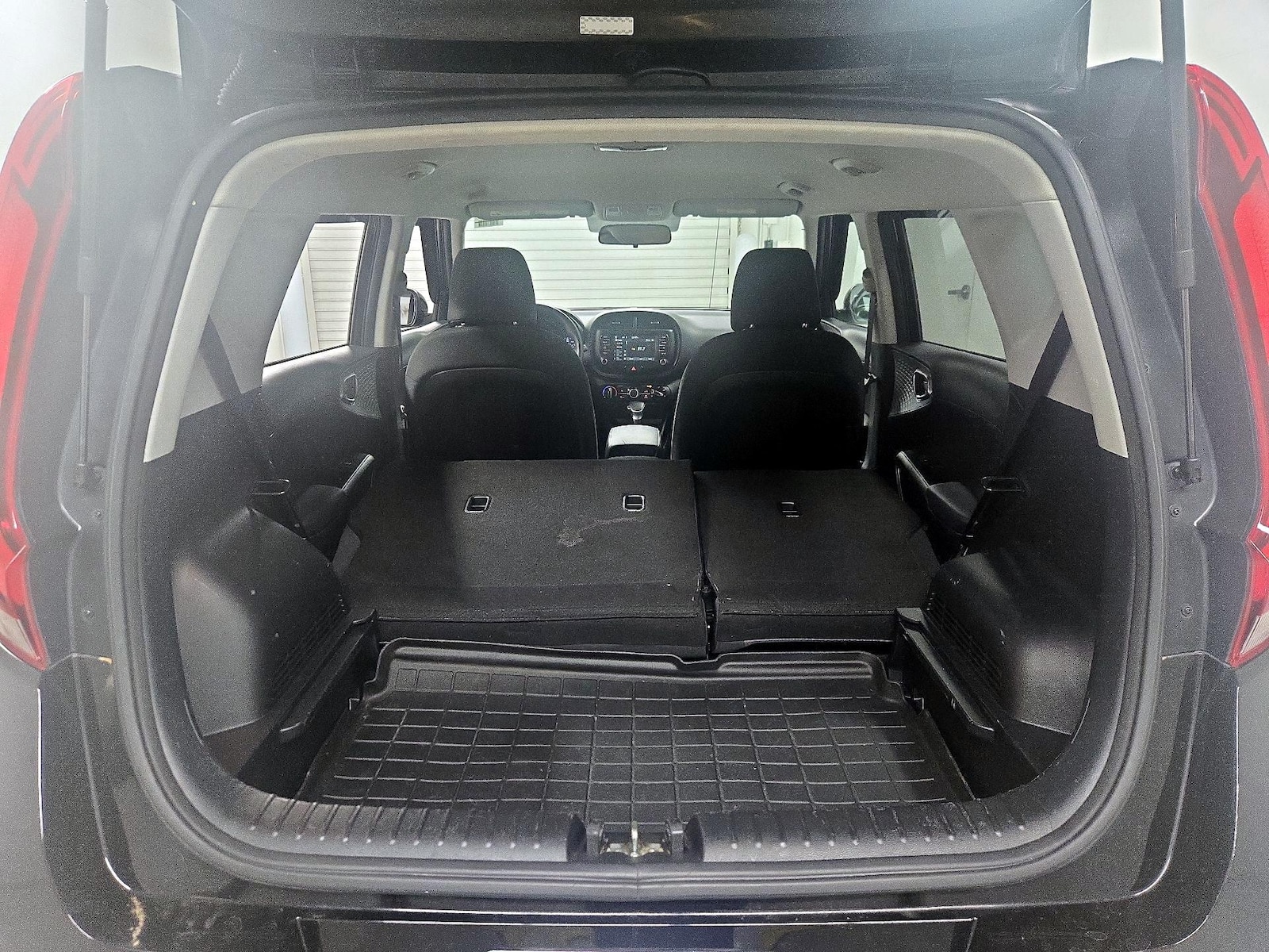 2020 Kia Soul LX - Photo 22