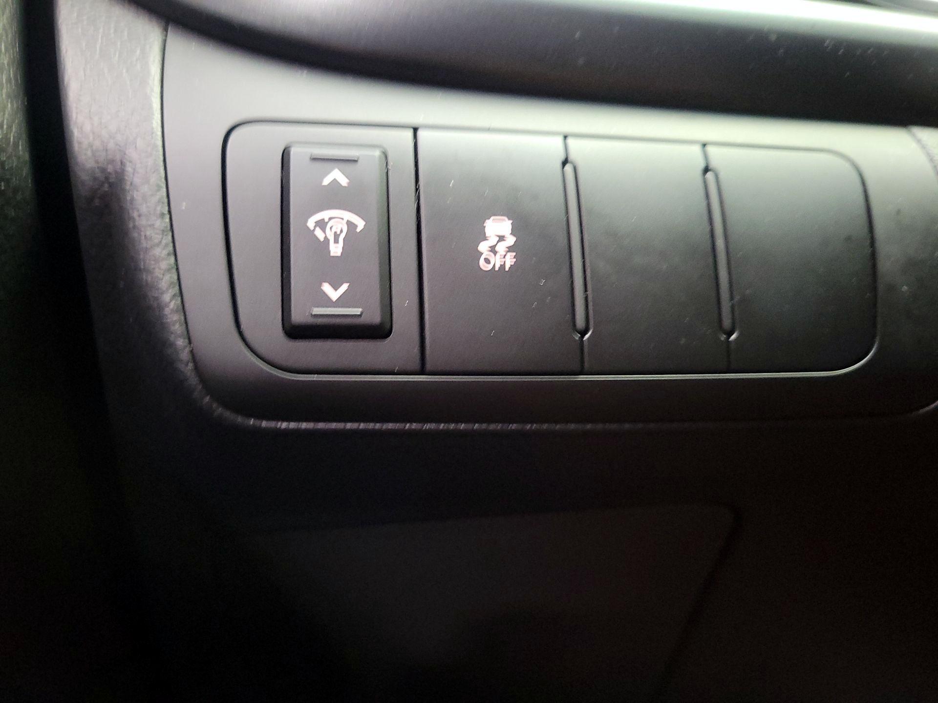 Thumbnail: 2015 Kia Optima - 13