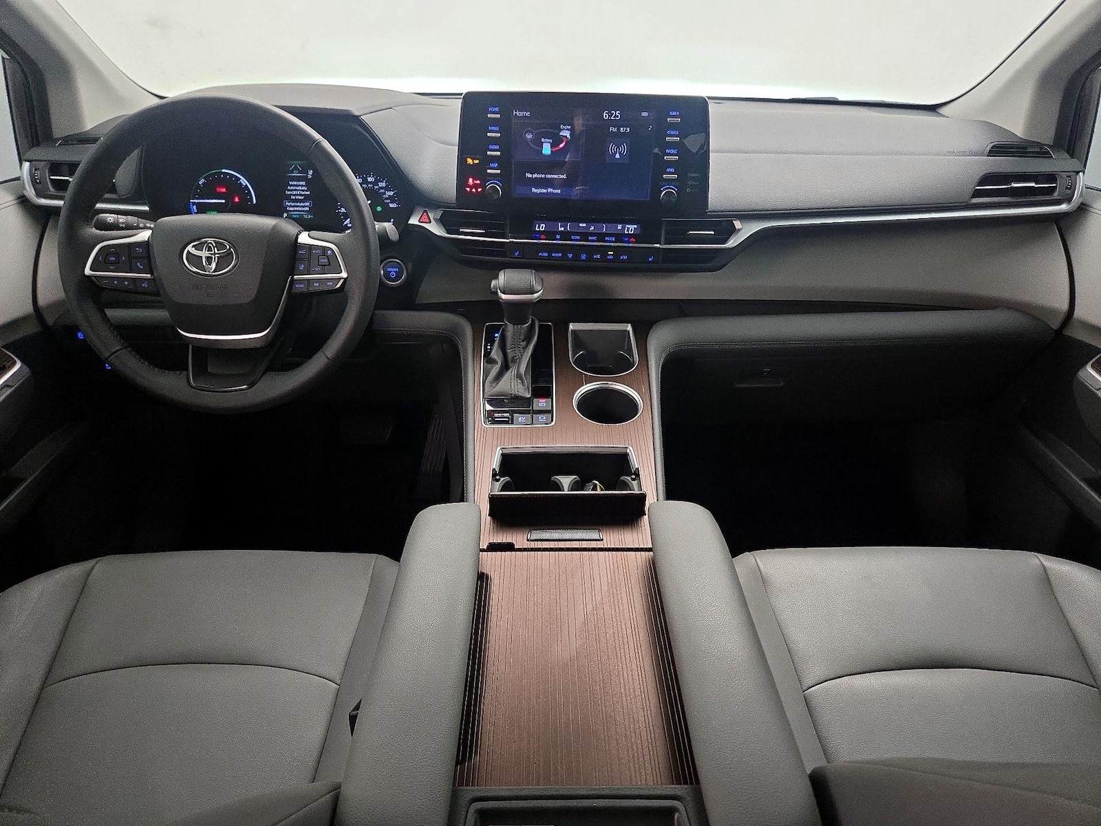 2021 Toyota Sienna XLE - Photo 10