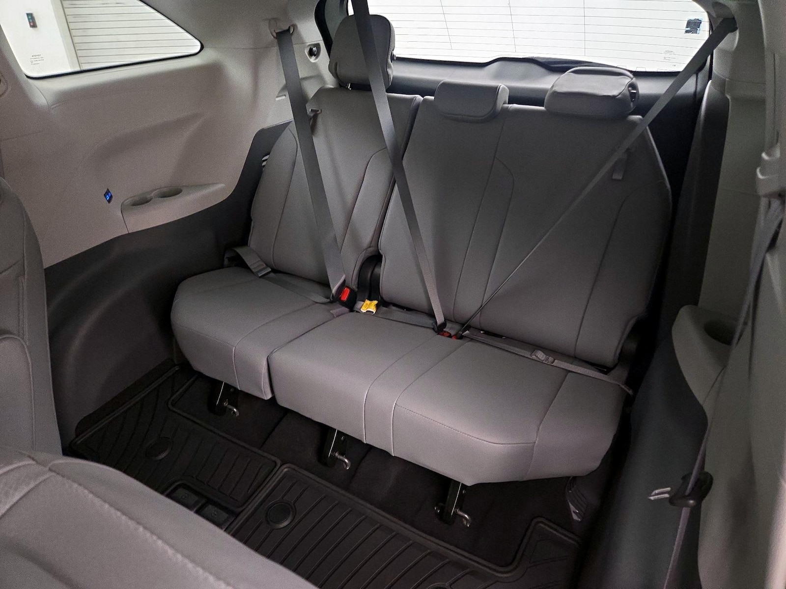 2021 Toyota Sienna XLE - Photo 22