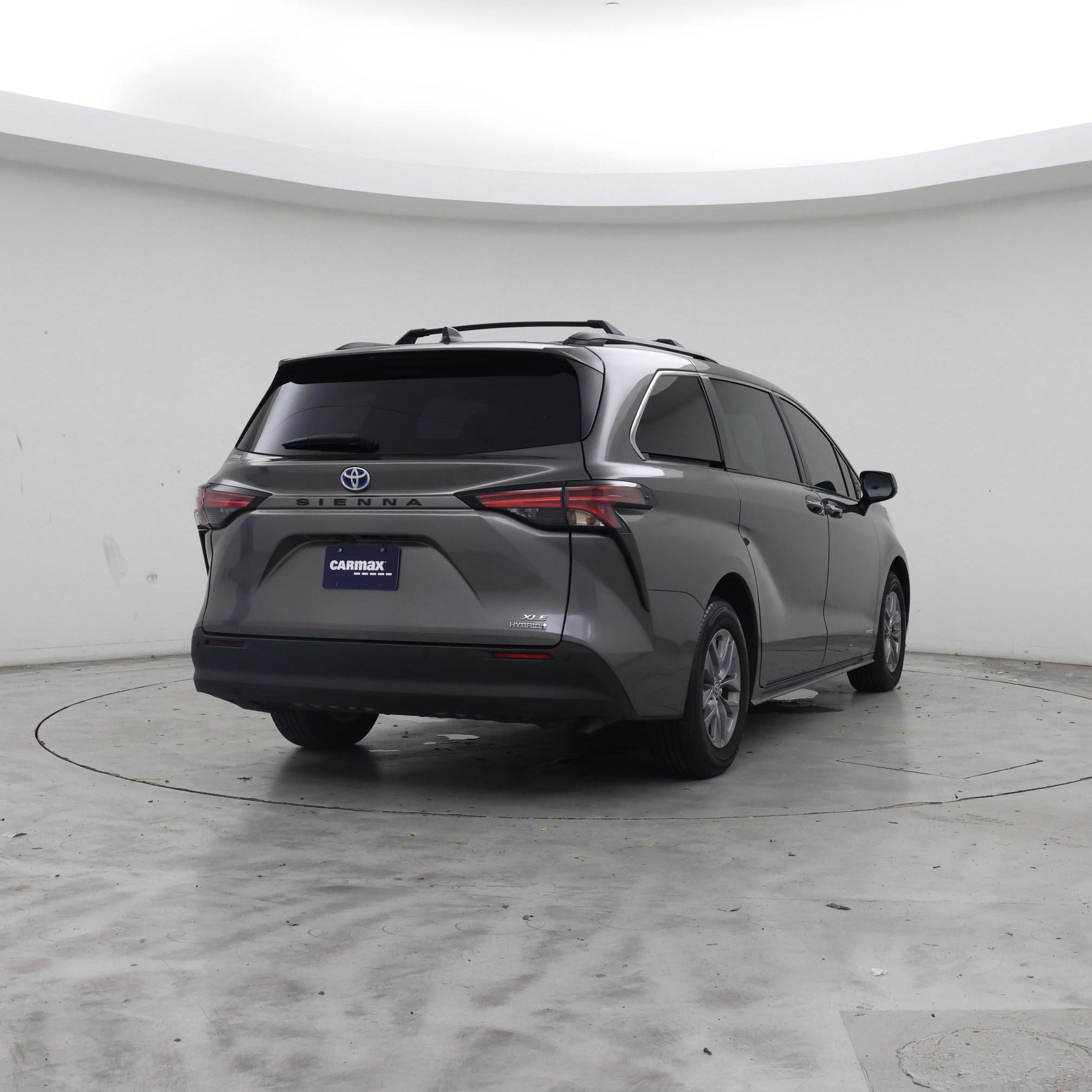 Thumbnail: 2021 Toyota Sienna - 8