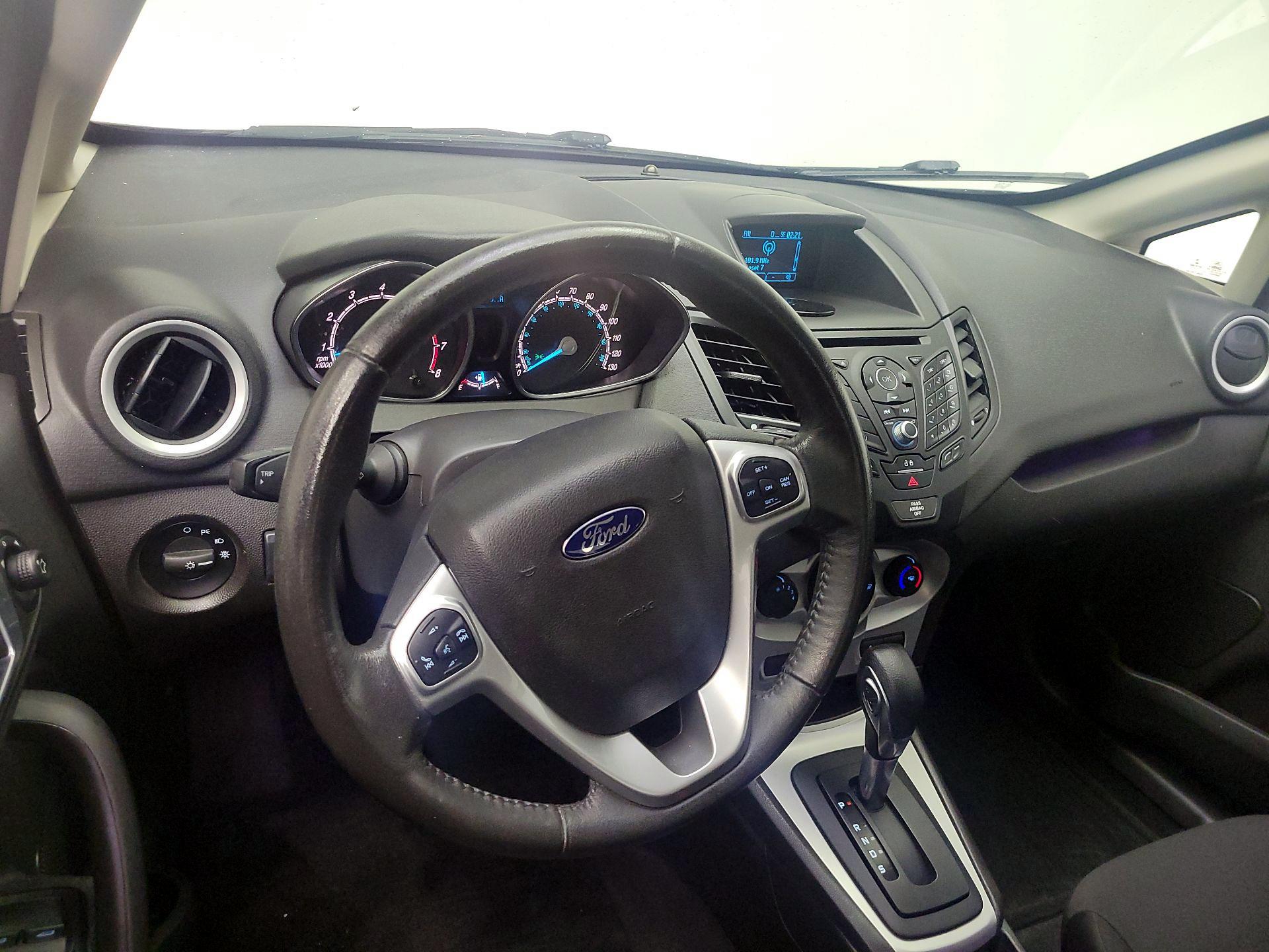 Thumbnail: 2016 Ford Fiesta - 9