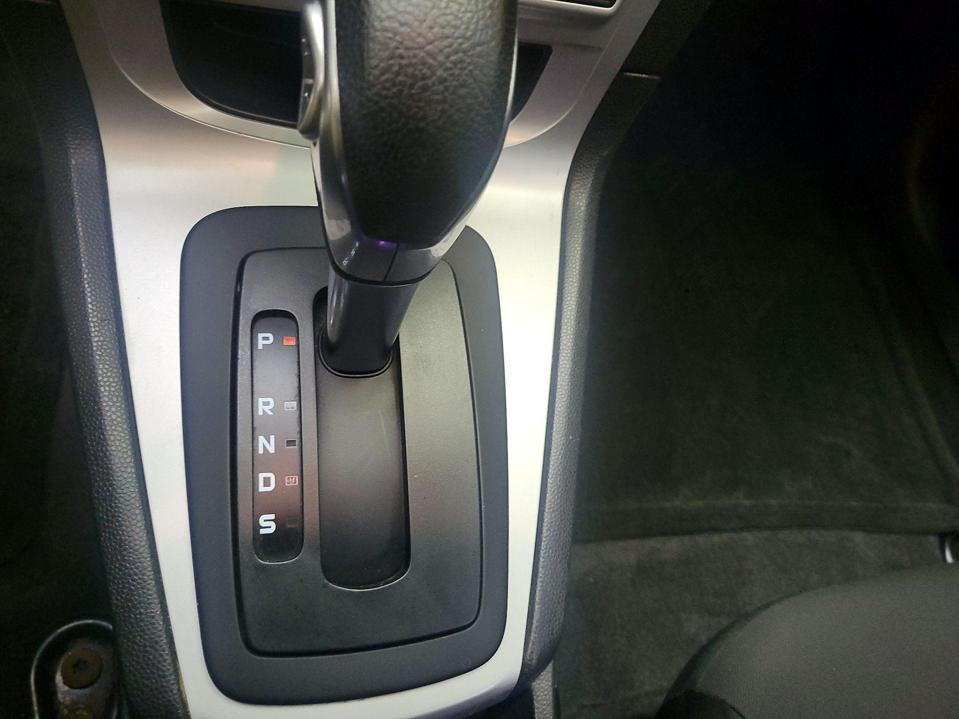 Thumbnail: 2016 Ford Fiesta - 16